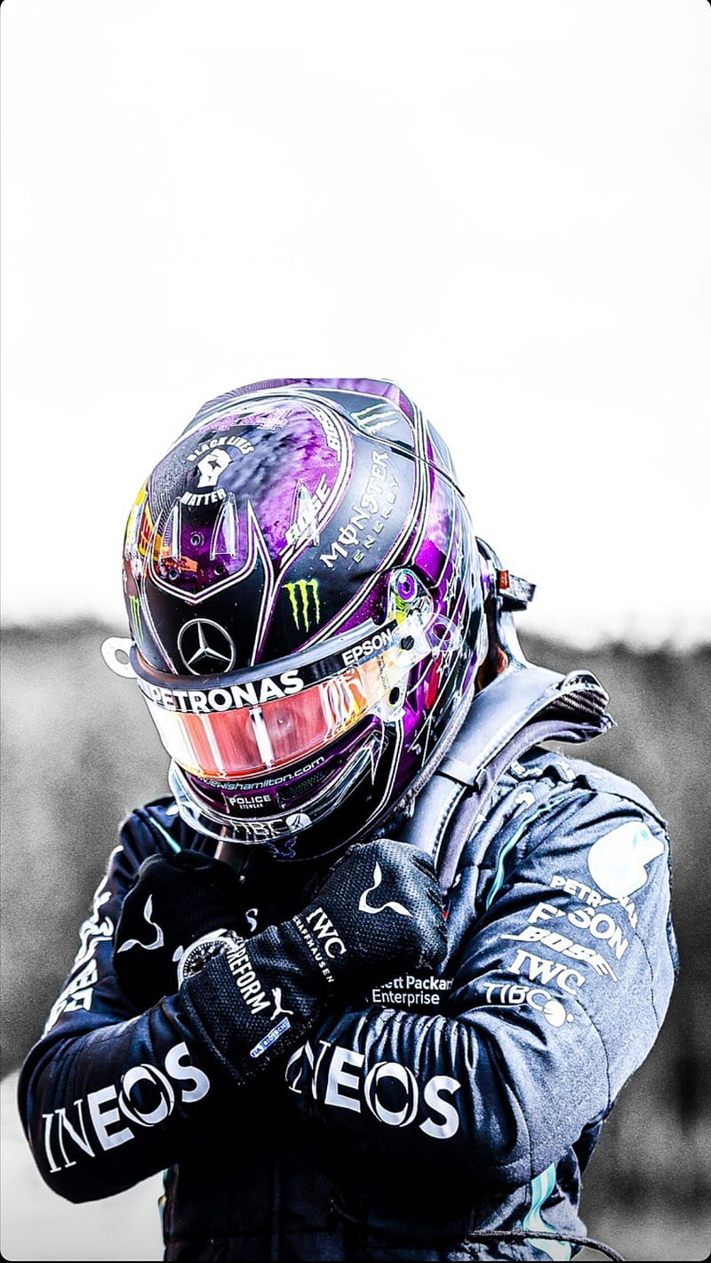 800x1421 HD lewis hamilton 2020 wallpaper
