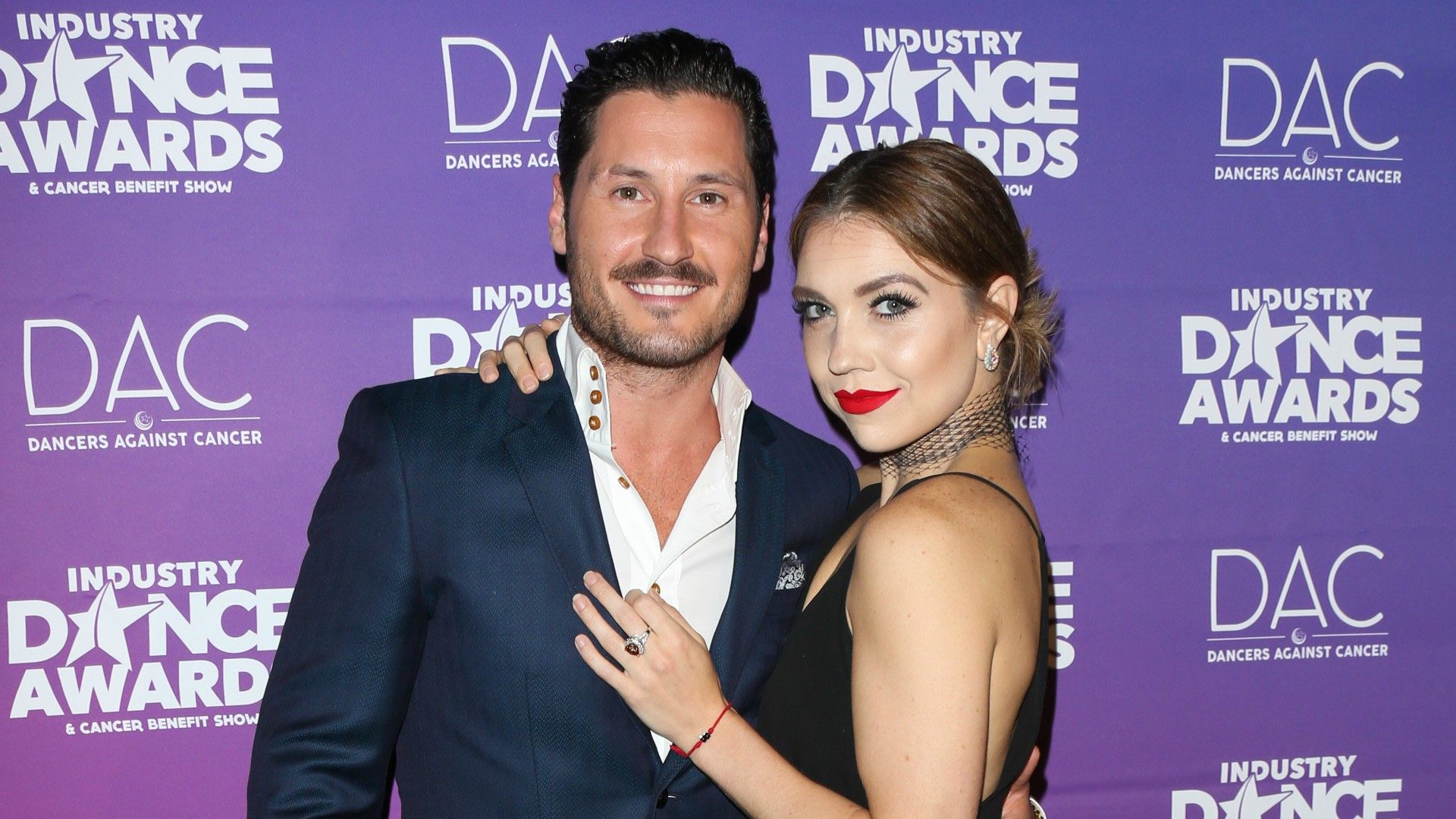 1920x1080 Val Chmerkovskiy & Jenna Johnson Won Best Couple During the DWTS Finale
