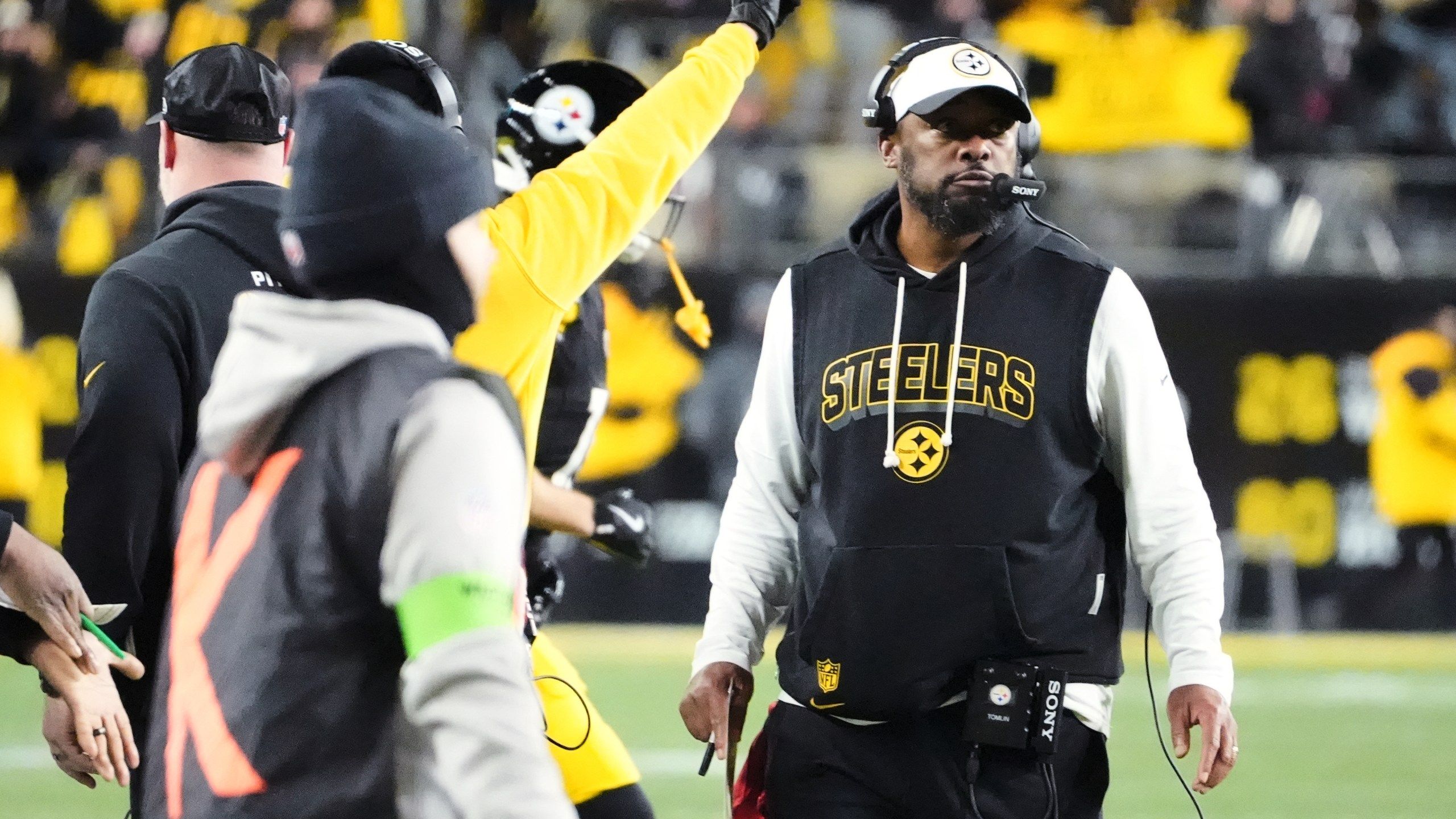 2560x1440 Mike Tomlin steps down after 19 seasons as coach of the Pittsburgh Steelers