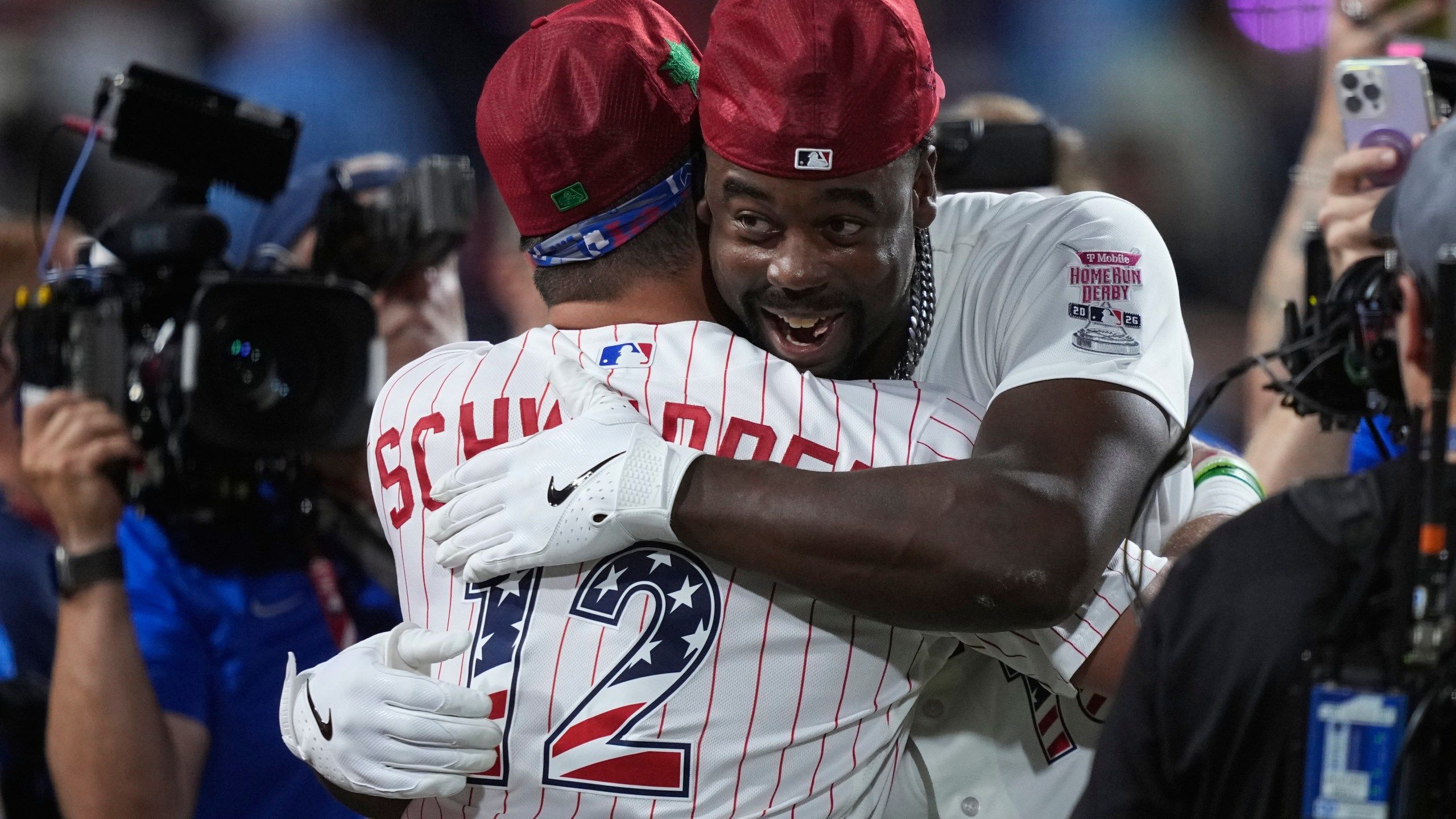 2560x1440 Jordan Walker spoils Philly's Kyle Schwarber party, rallies to win Home Run Derby