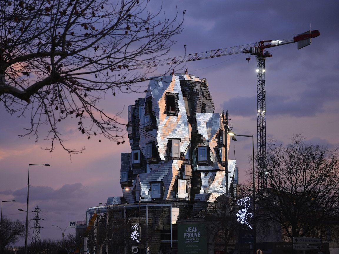 1152x864 INTERNATIONAL SNAPSHOT: Conference centre made by robots; RIBA House of the Year; Frank Gehry's newest building. Architecture & Design