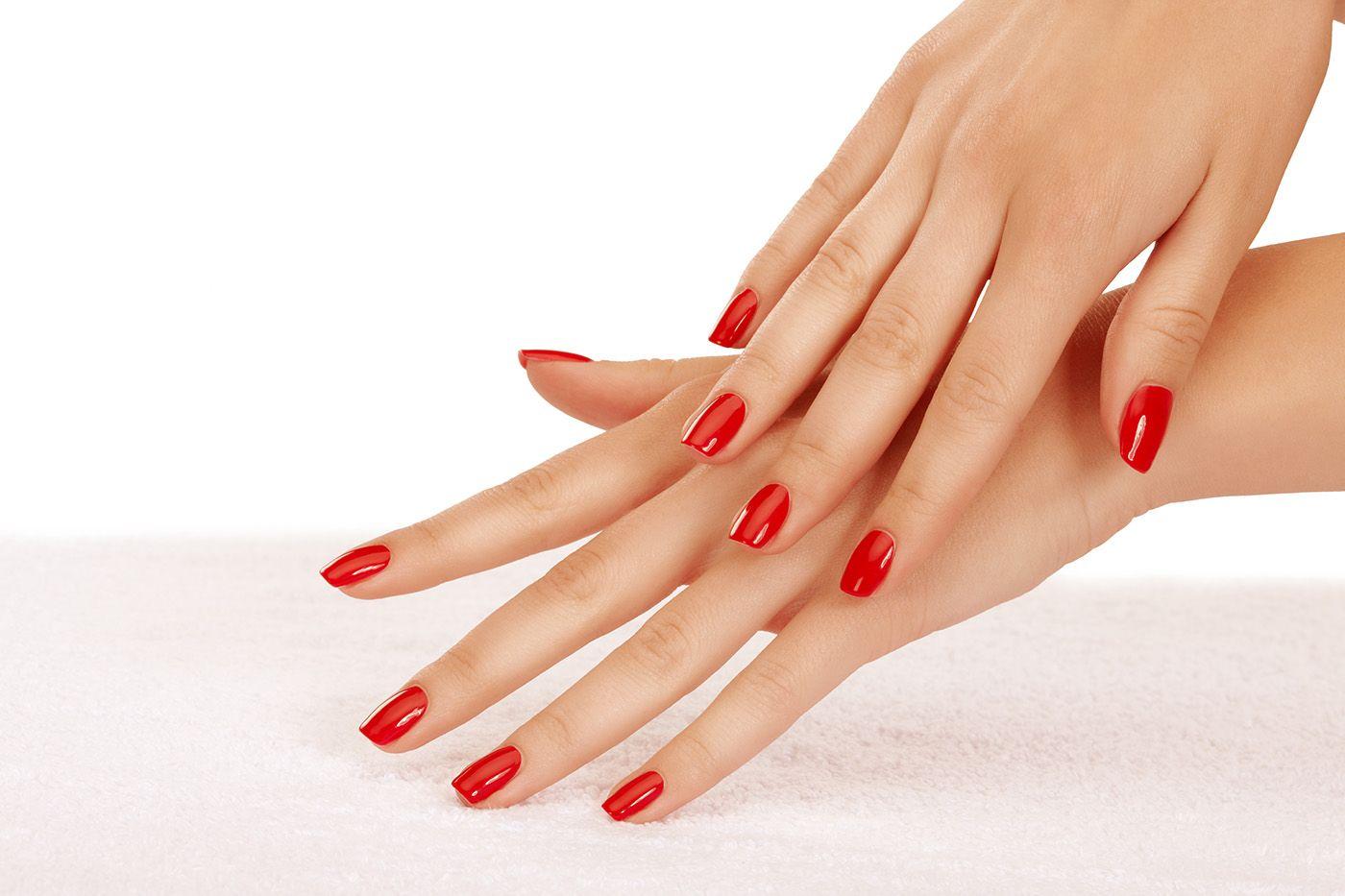 1400x933 Hands painted red nail polish 50411