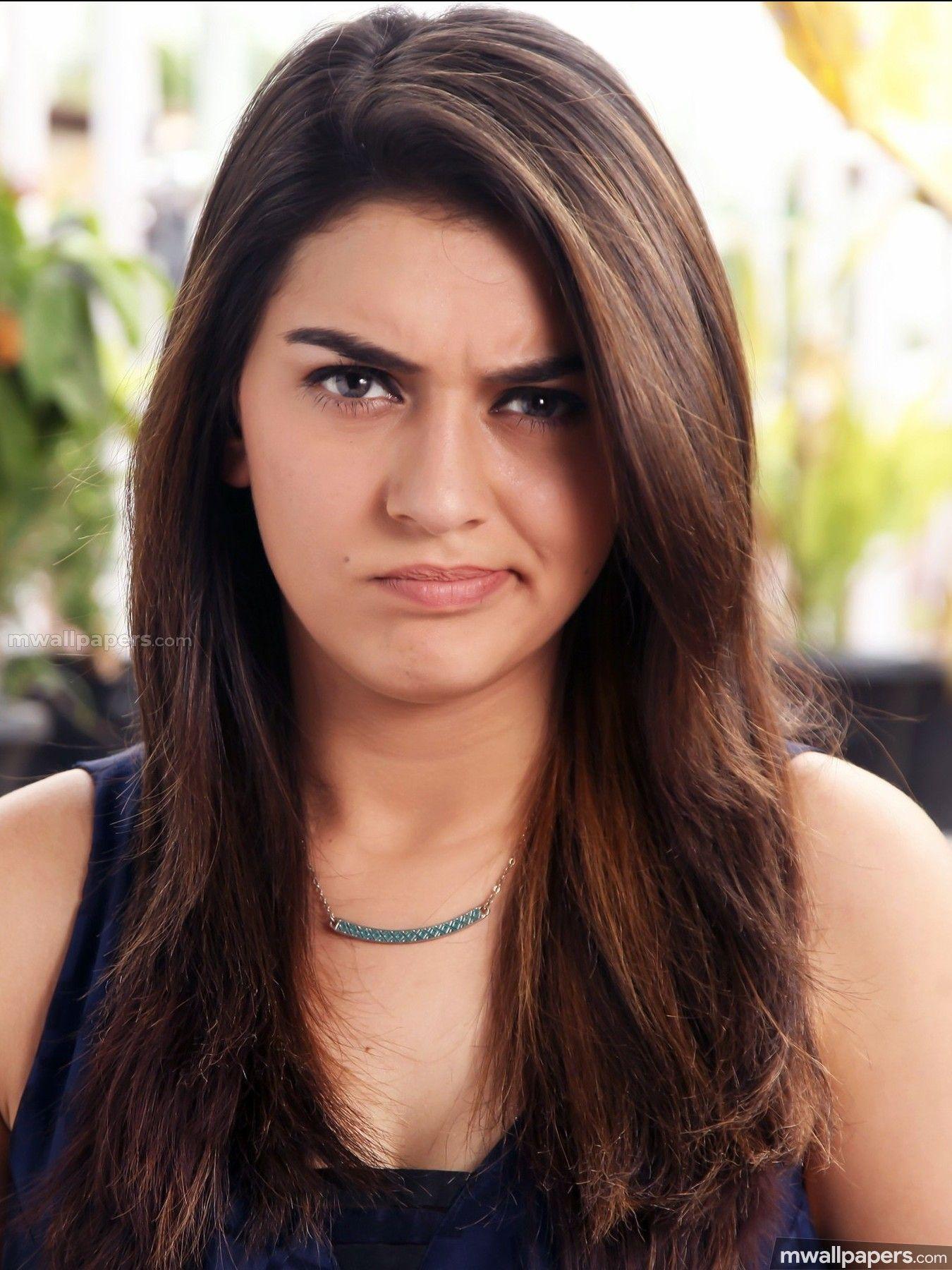 1350x1800 Hansika Motwani Wallpaper