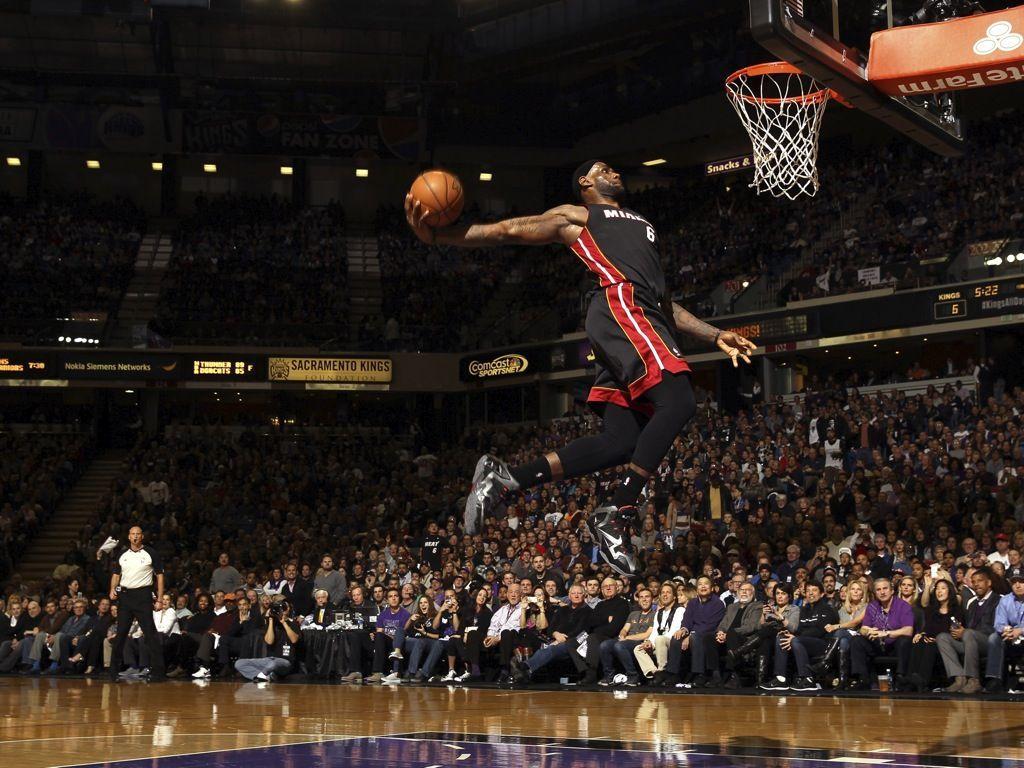 1024x768 Lebron James Wallpaper Dunk Wallpaper 1024x768