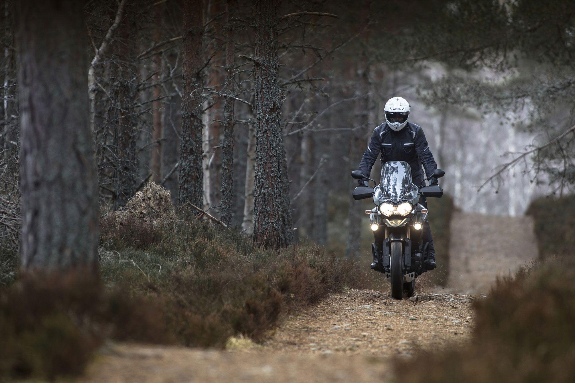2016x1344 Triumph Tiger Explorer XC Review