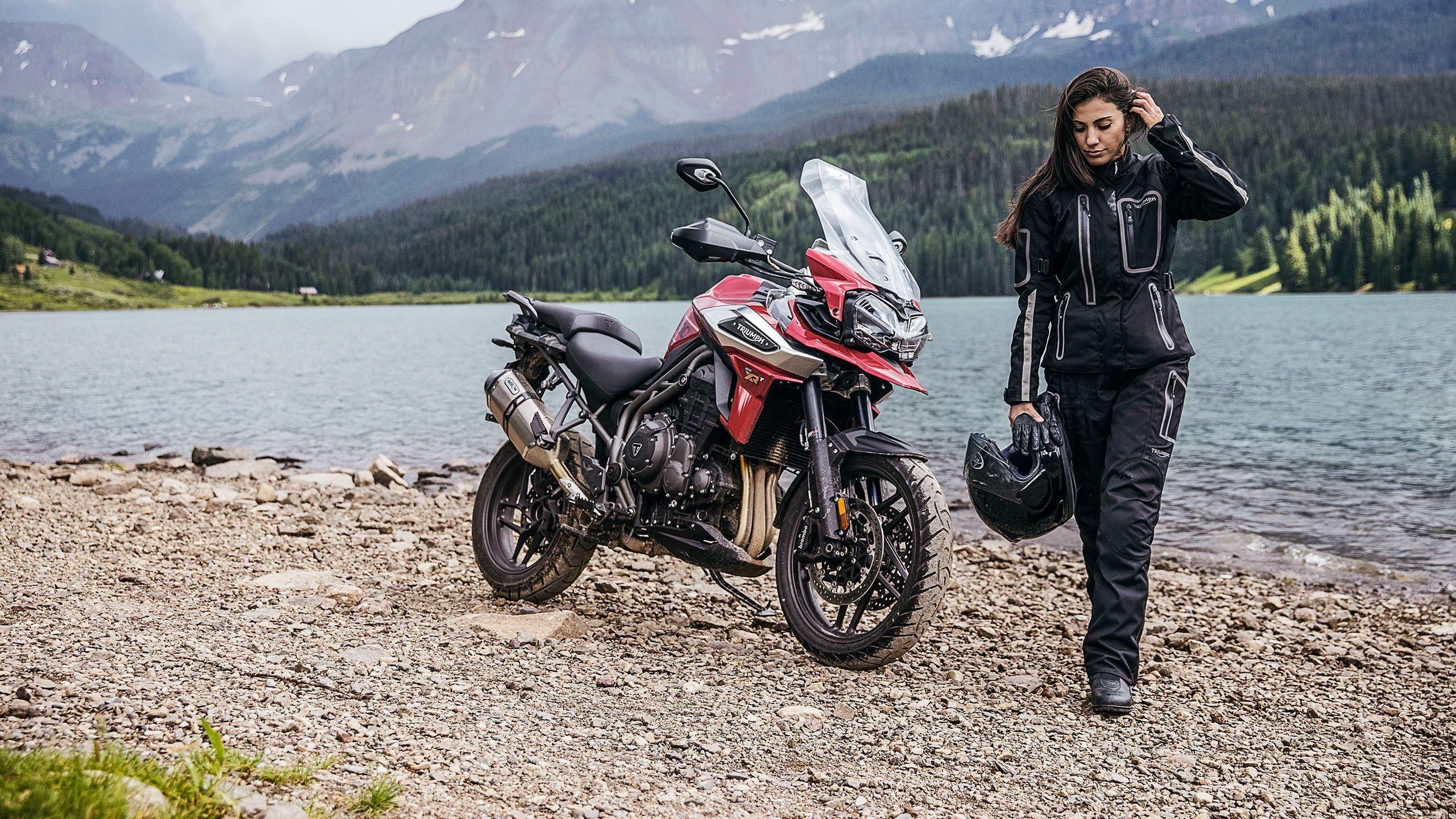 2560x1440 New Triumph Tiger 1200 XRx Low in Wokingham