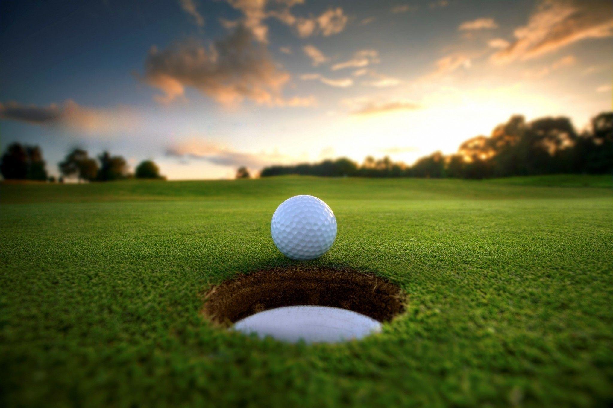 2048x1364 Golf Desktop Wallpaper