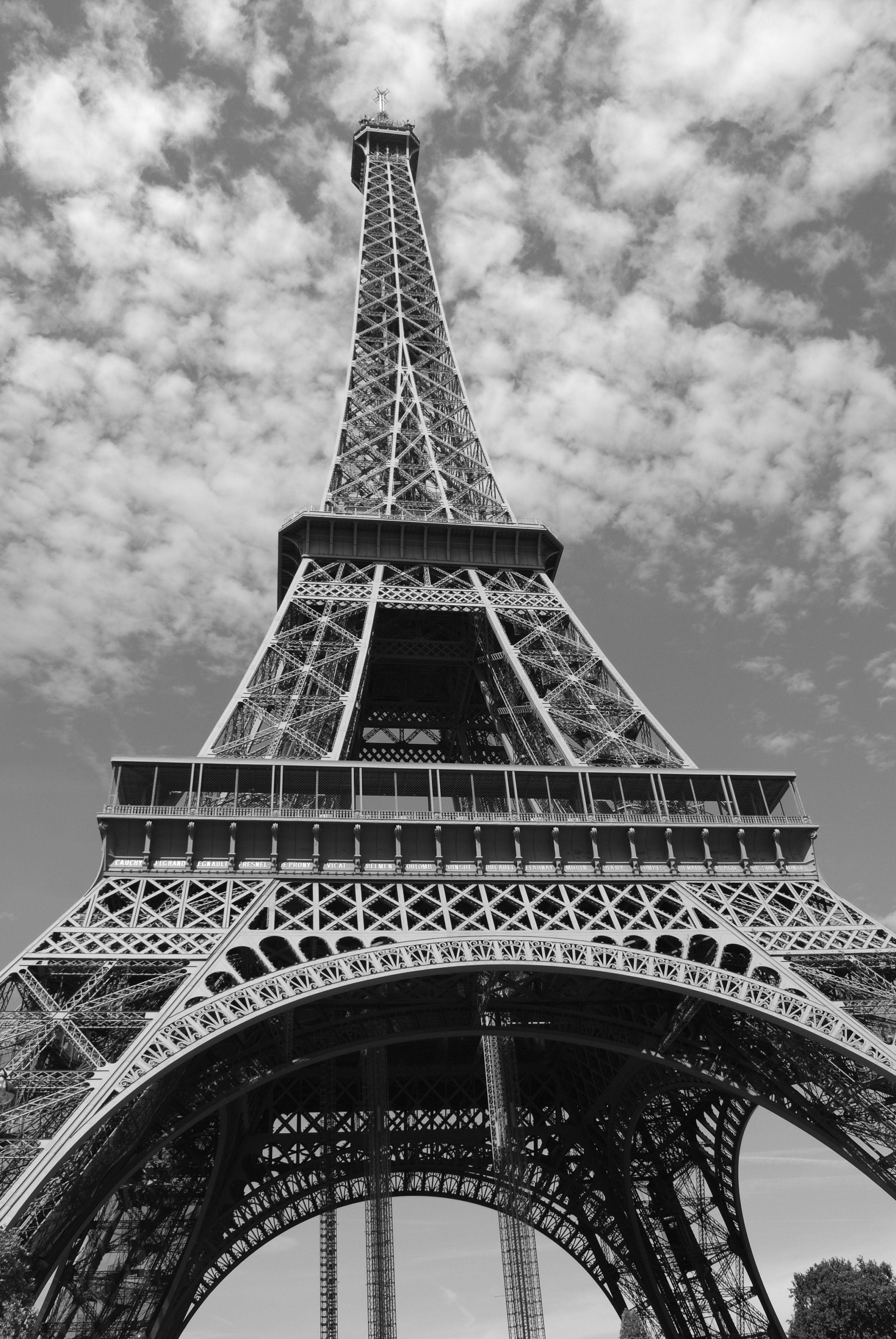 Eiffel Tower Black and White Wallpapers - Top Free Eiffel Tower Black