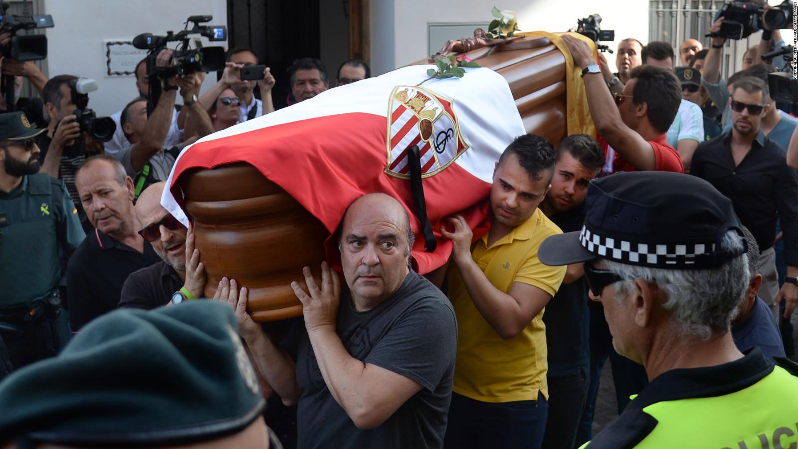 1600x900 Jose Antonio Reyes: Funeral of former Arsenal and Spain star held in Utrera