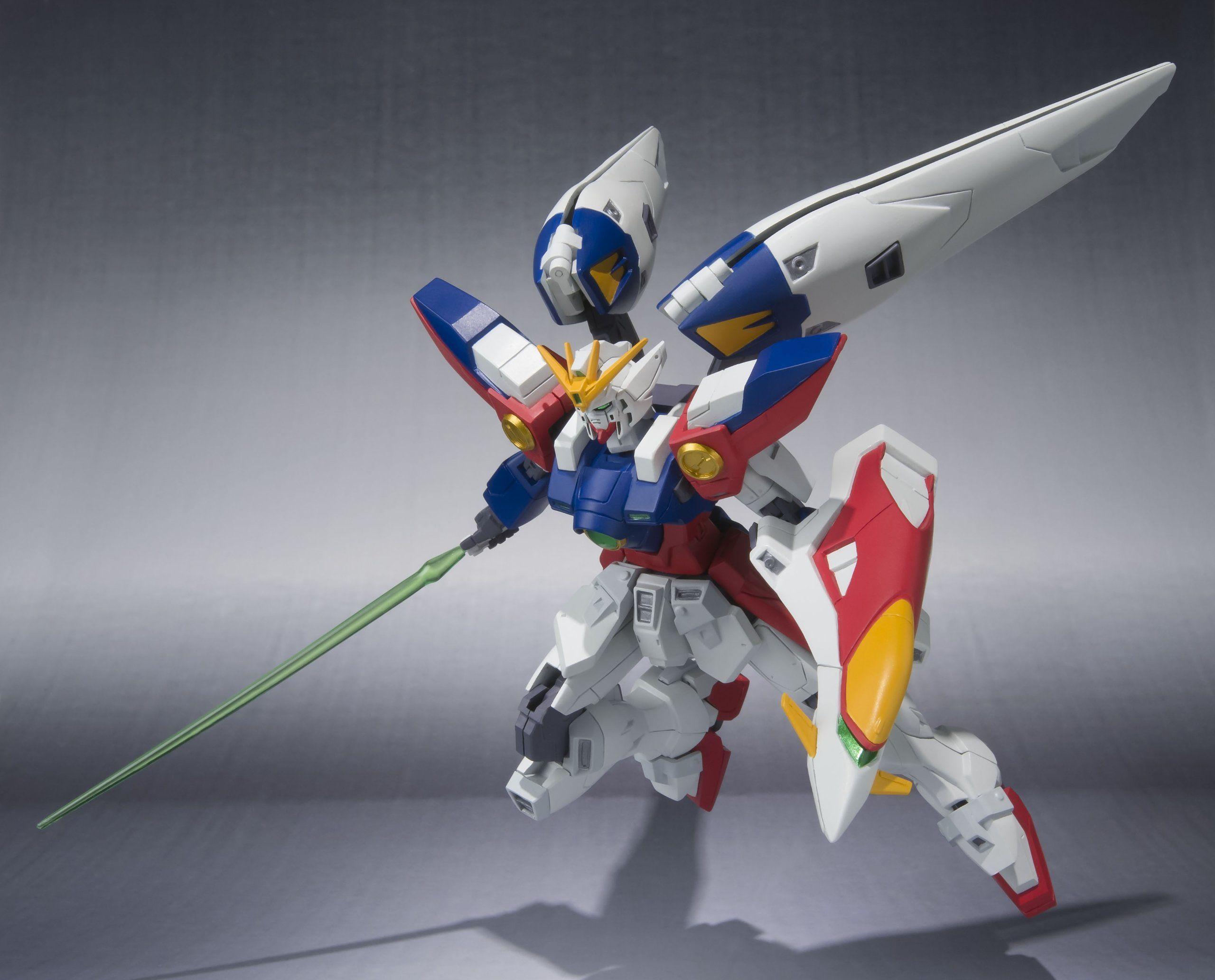 2560x2064 Gundam Wing Zero Toy Wallpaper