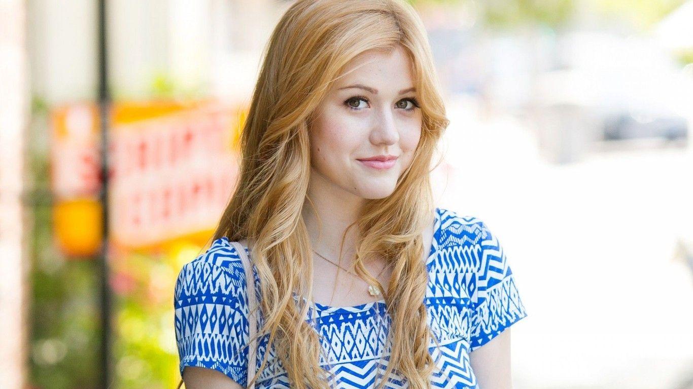 1366x768 Beautiful Hollywood Girls HD Wallpaper. High Definition Wallpaper