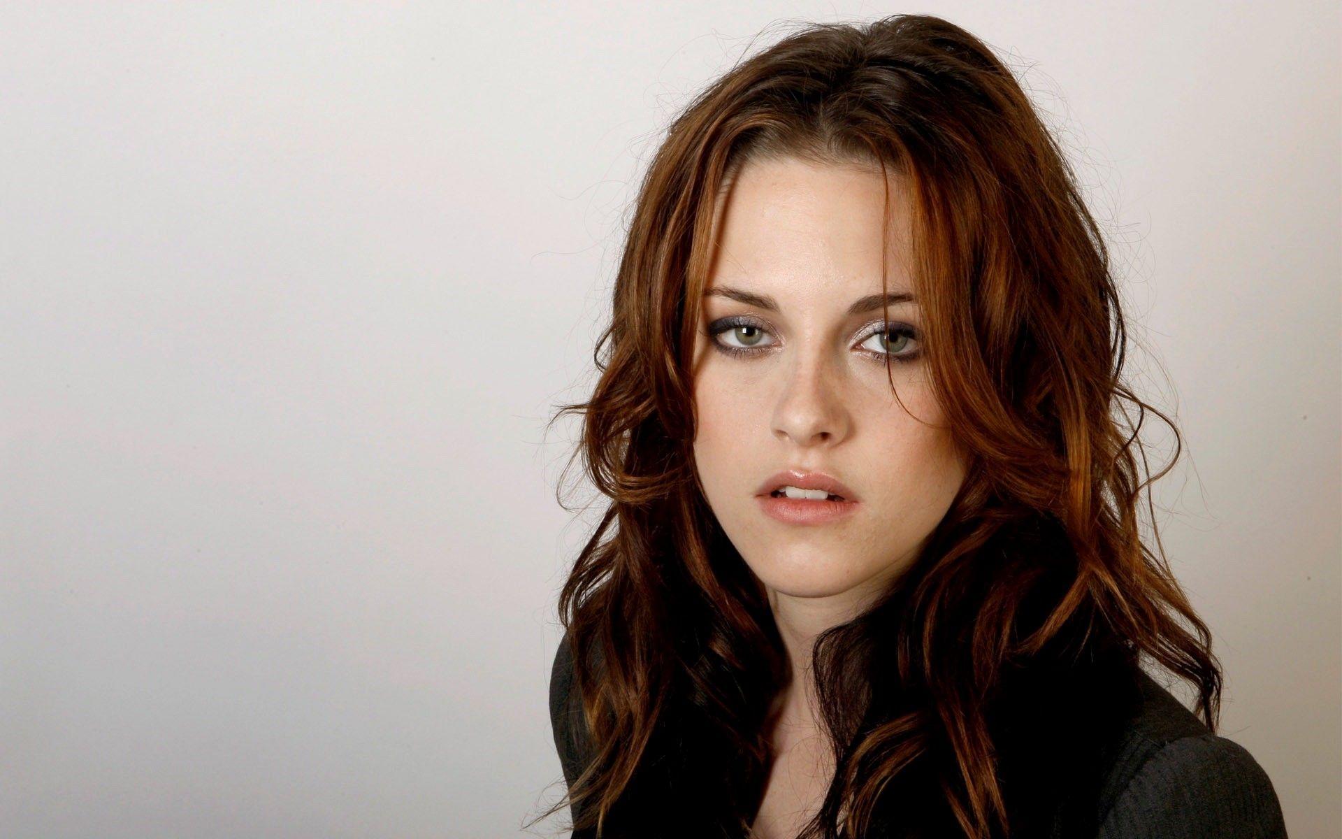 1920x1200 Hollywood Actress Wallpaper