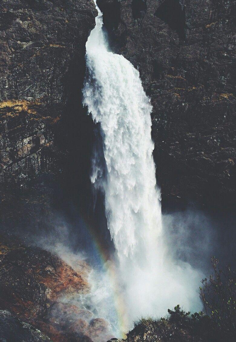 780x1130 Waterfall