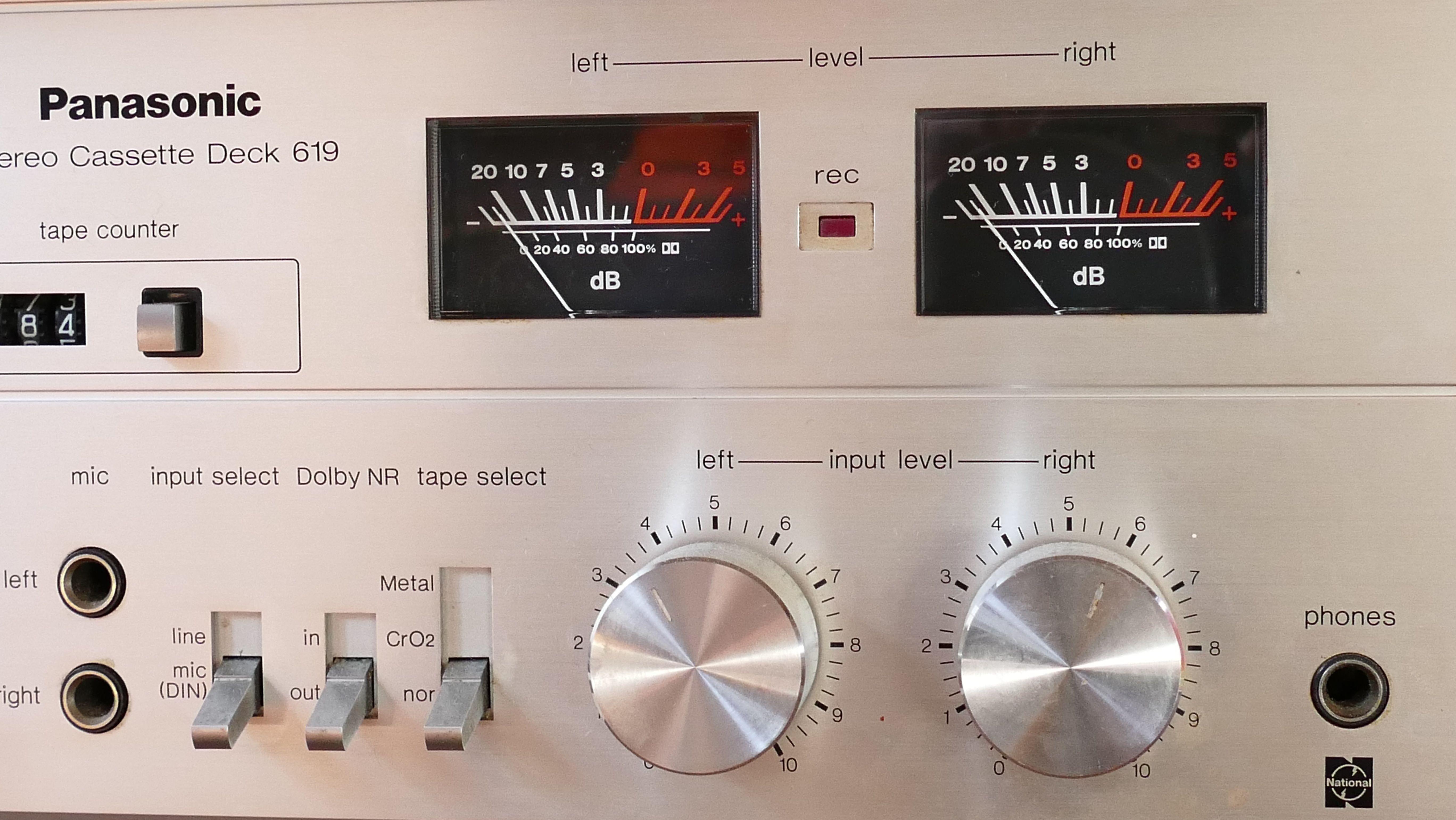 5472x3080 Free of Analogue, audio, cassette