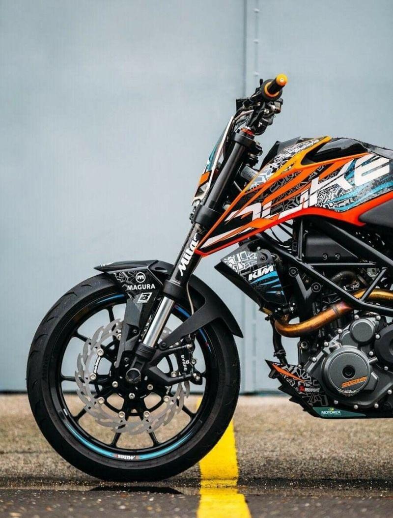 800x1054 KTM Duke
