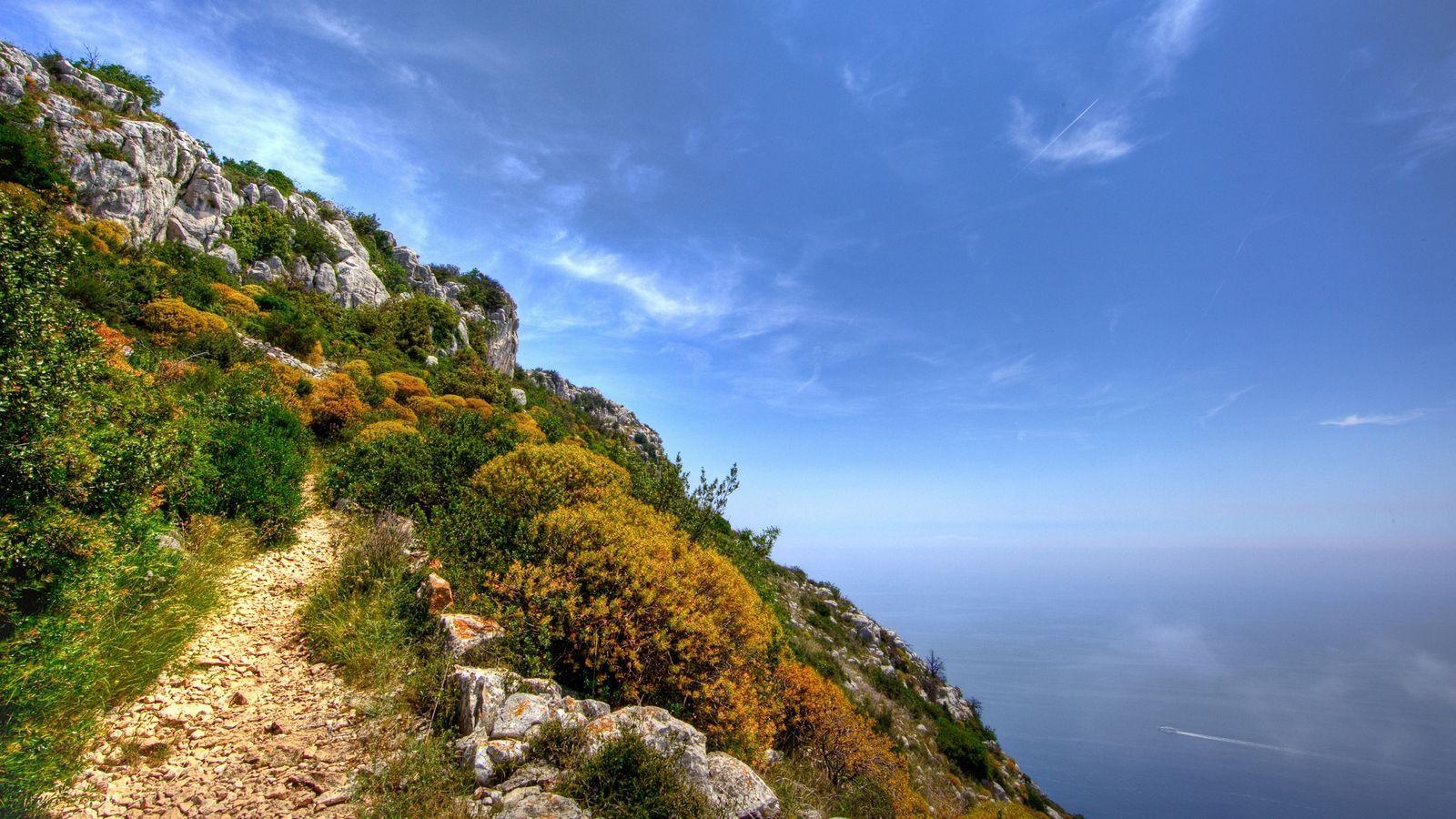 1600x900 Useful Travel Tips and Guide. Scenery wallpaper, Scenery, Mountain hiking