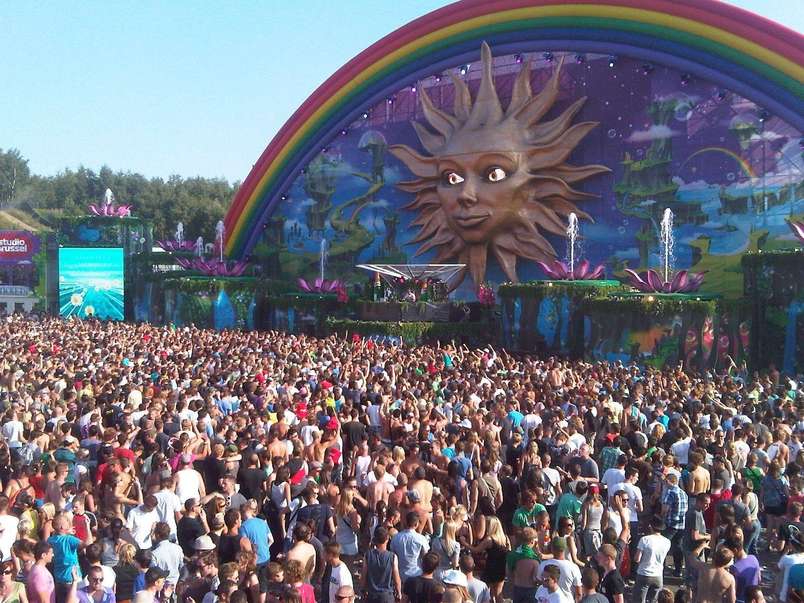 1600x1200 Tomorrowland 2012 Hd Wallpaper Freaky Sun Eyes Looking Picture & HD Wallpape. Tomorrowland Music Festival, Tomorrowland Festival, Festivals Around The World