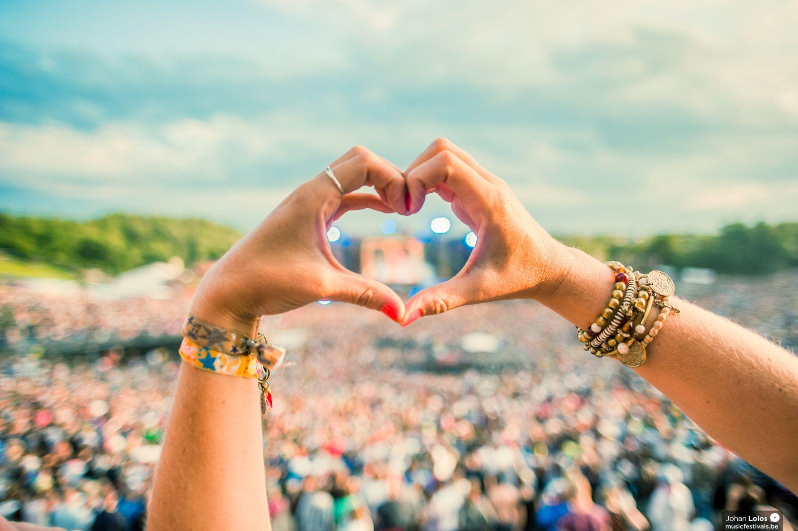 1600x1065 Anyone Who Loves EDM Needs To Check Out Tomorrowland's 2015 Aftermovie