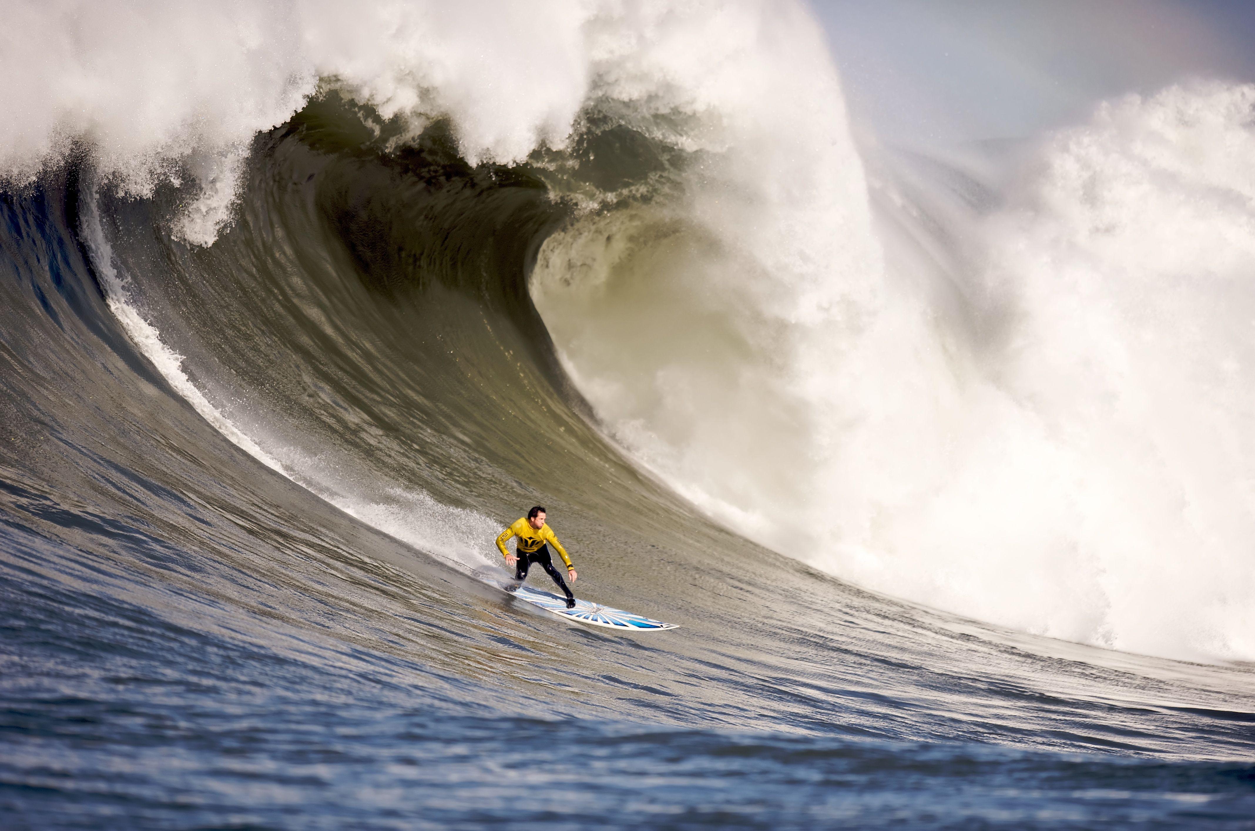 4272x2828 Surfing