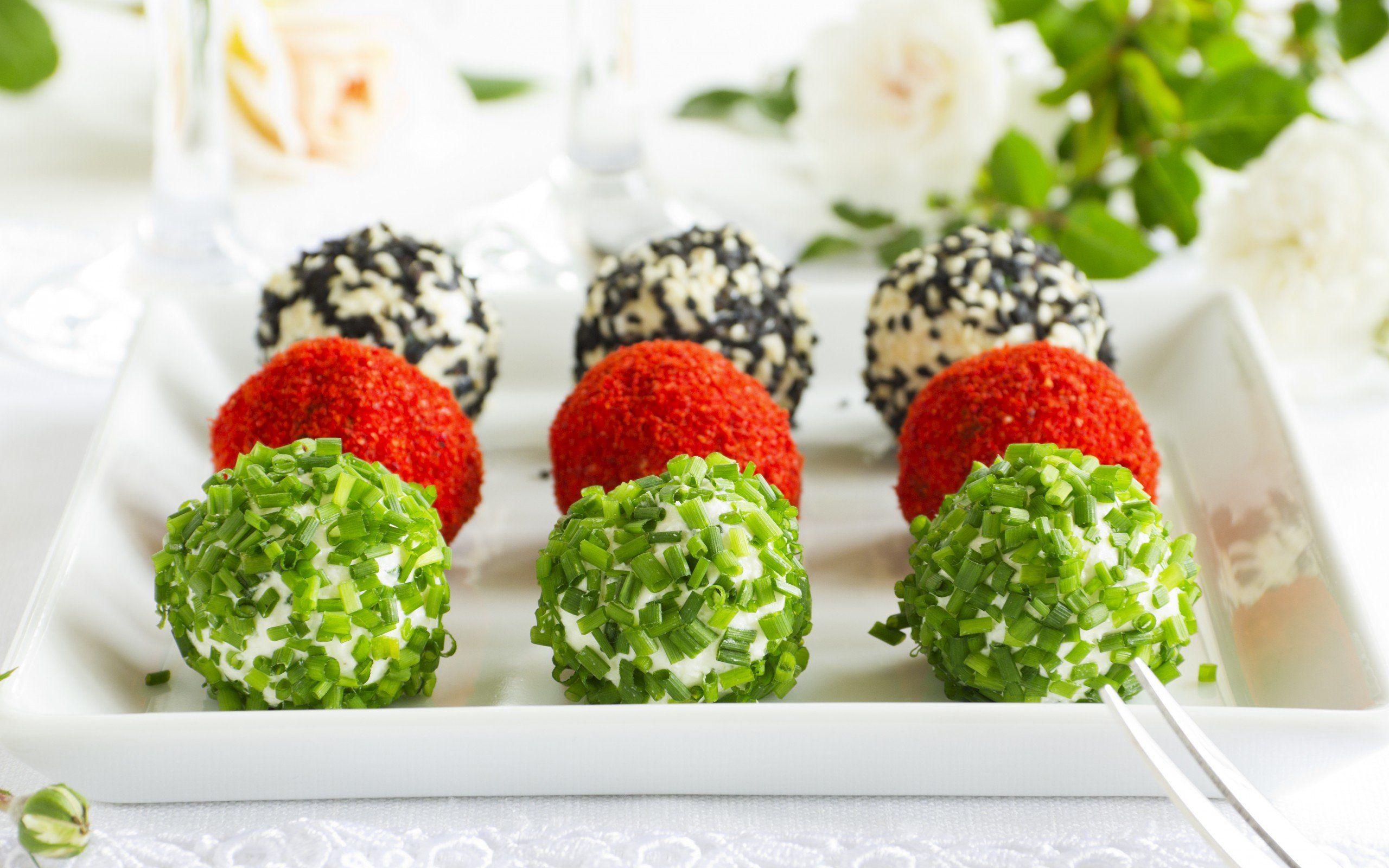 2560x1600 Food balls delicates green red white wallpaperx1600