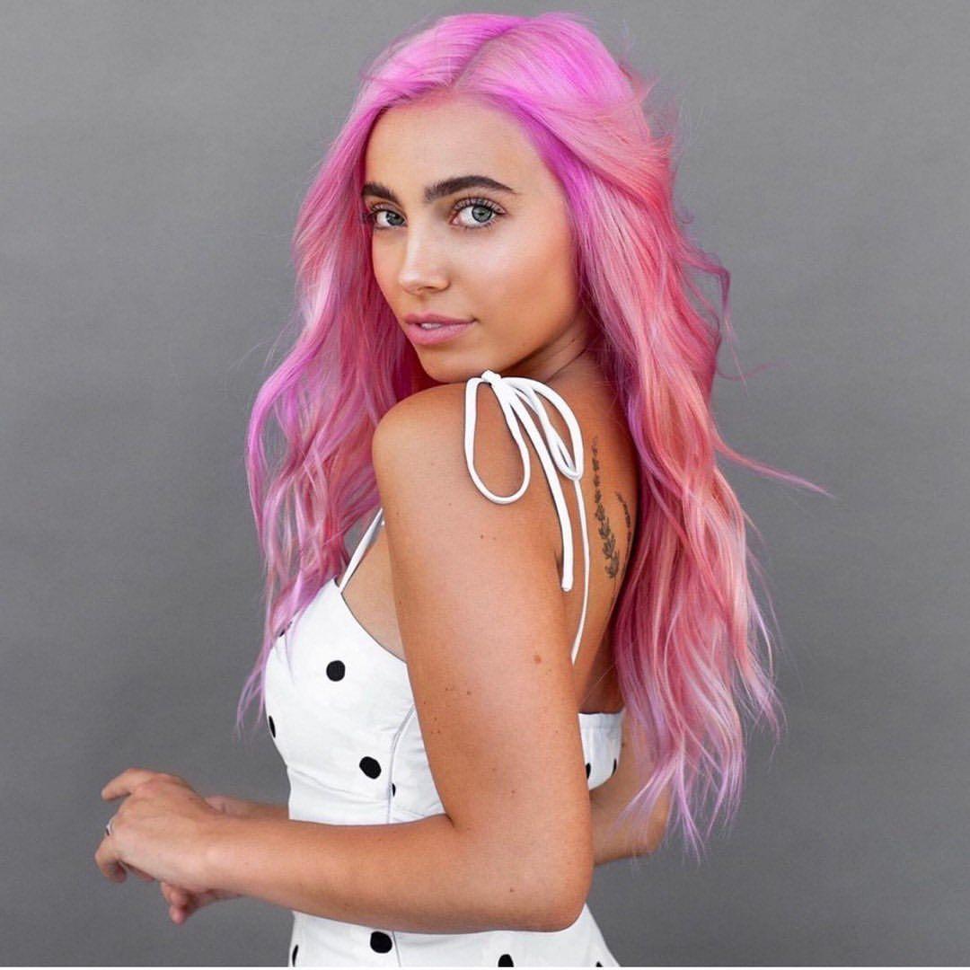 1080x1080 Lexi Hensler Wallpaper