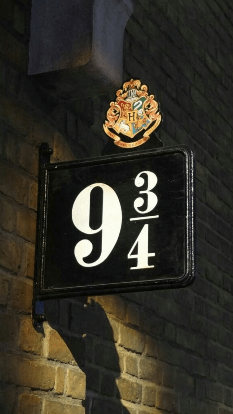 750x1334 U Know How Much I Am In Love With Harry Potter. It's 9 3 4. Harry Potter Cast, Harry Potter, Hogwarts