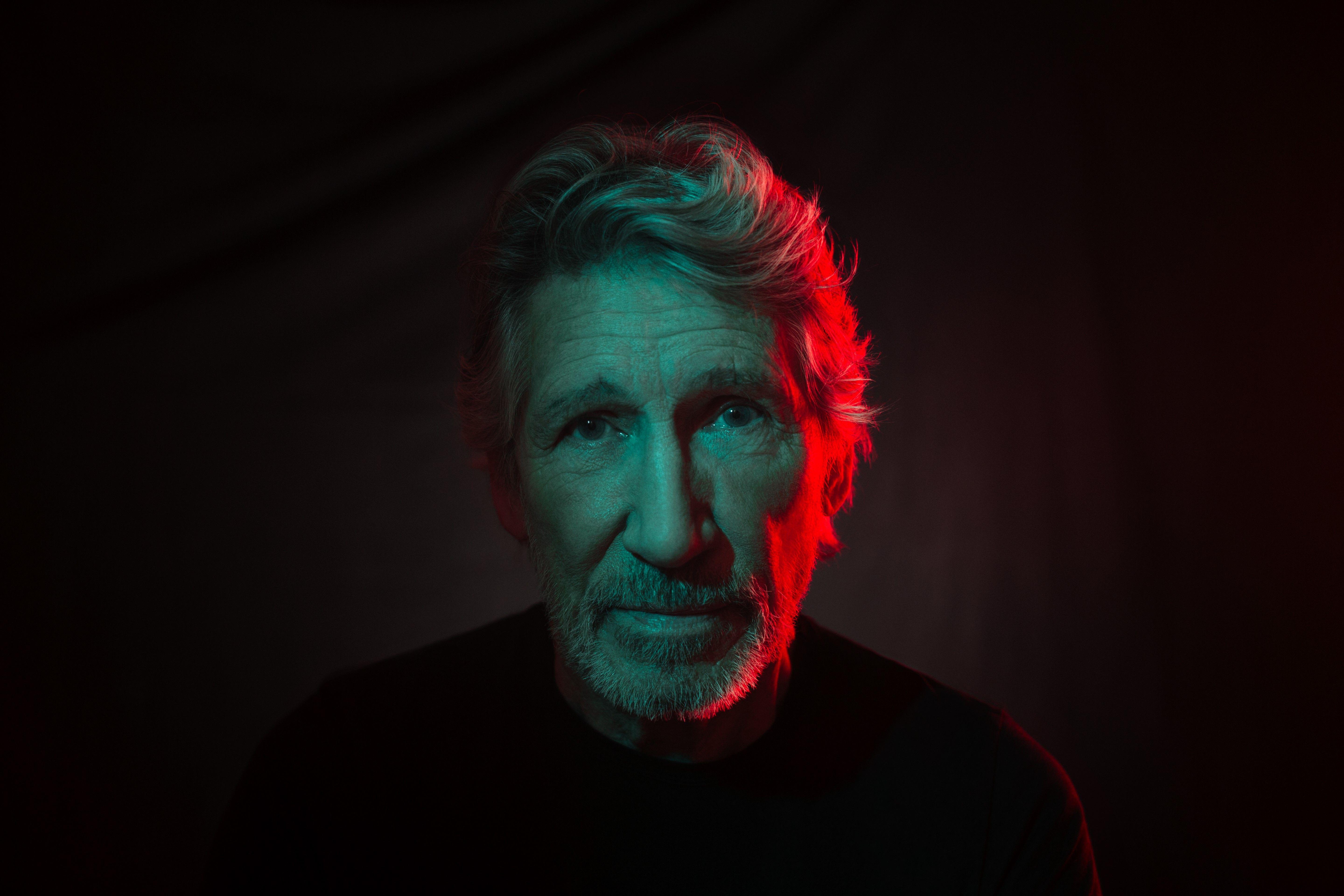 5760x3840 Florida Holocaust Museum Officials Call Out Pink Floyd's Roger Waters For Anti Semitism