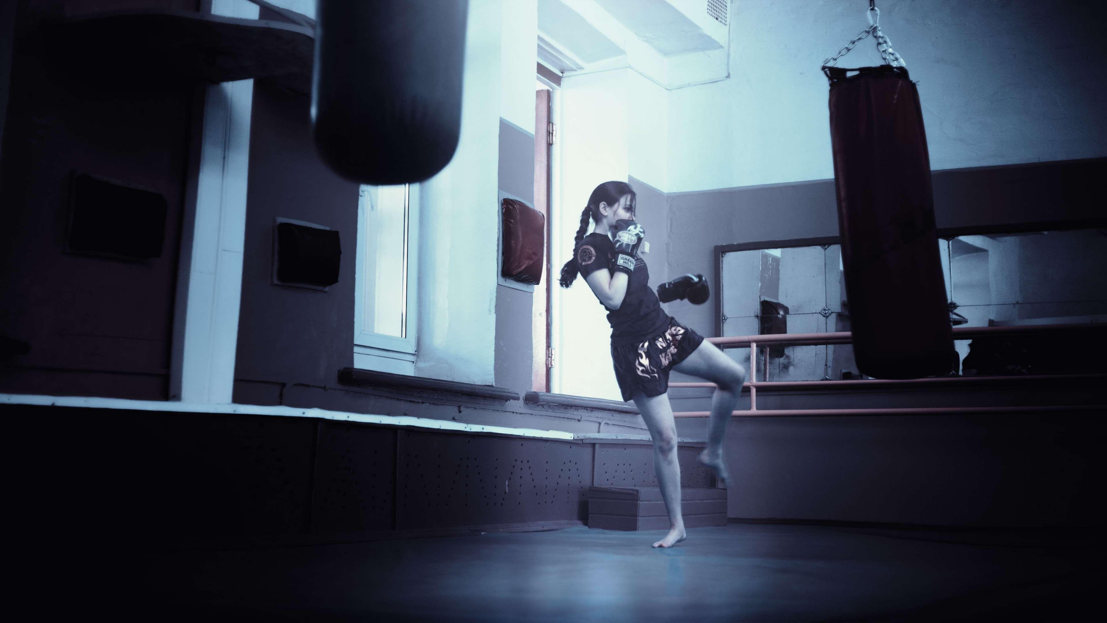 3840x2160 3840x2160 boxing, exercise, female, girl, gloves, gym, kickboxing, person, sport, training, woman 4k wallpaper JPG 280 kB. Mocah.org HD Desktop Wallpaper