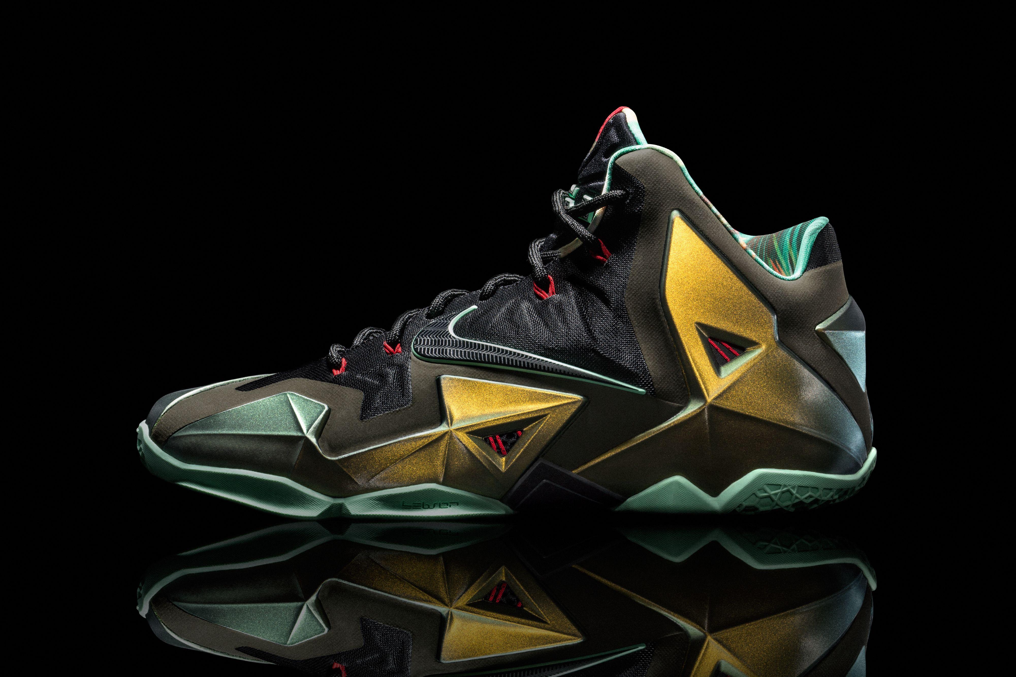 4000x2667 Lebron Shoes Wallpaper