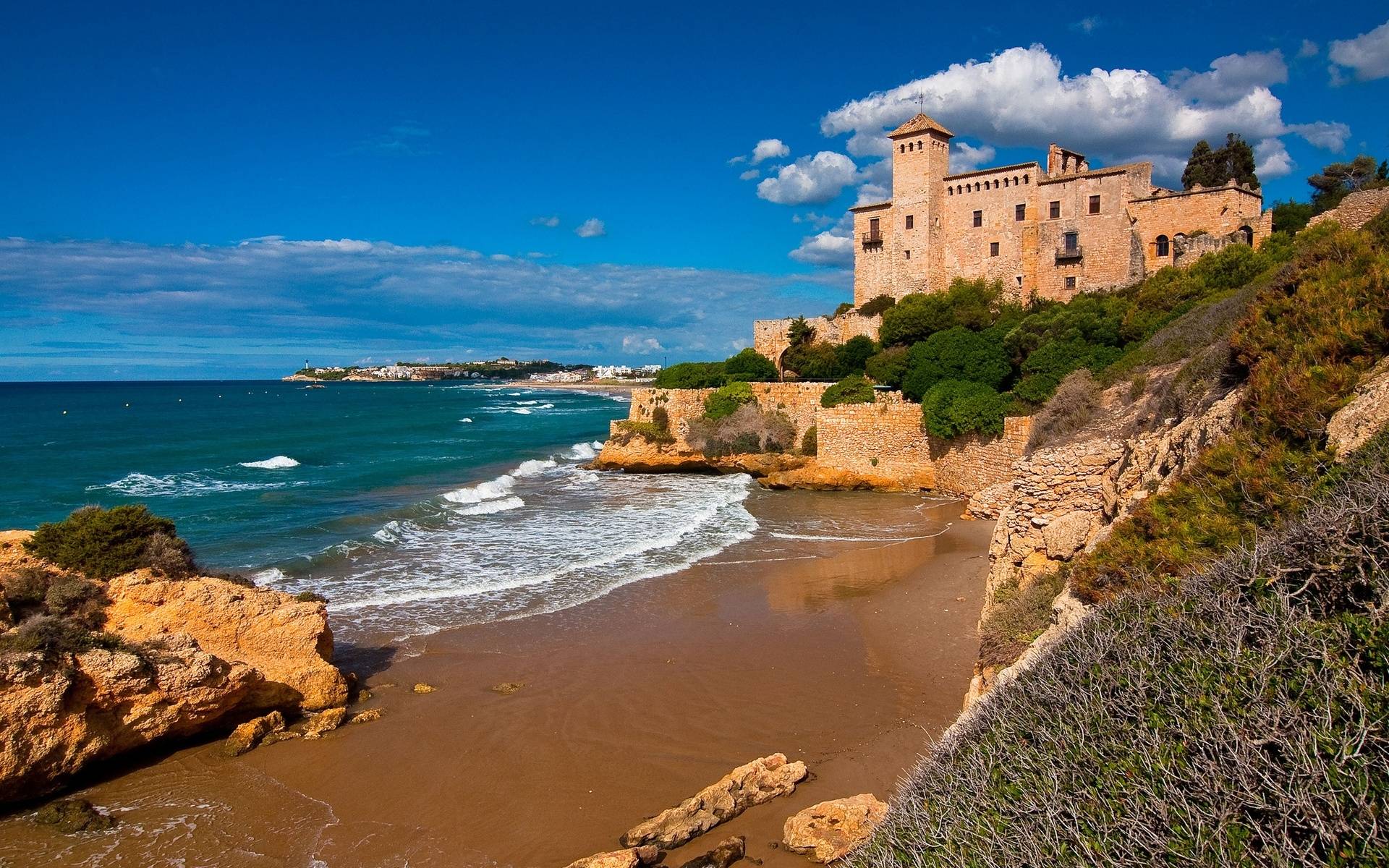 1920x1200 Old mansion beach sea architecture nature wallpaperx1200