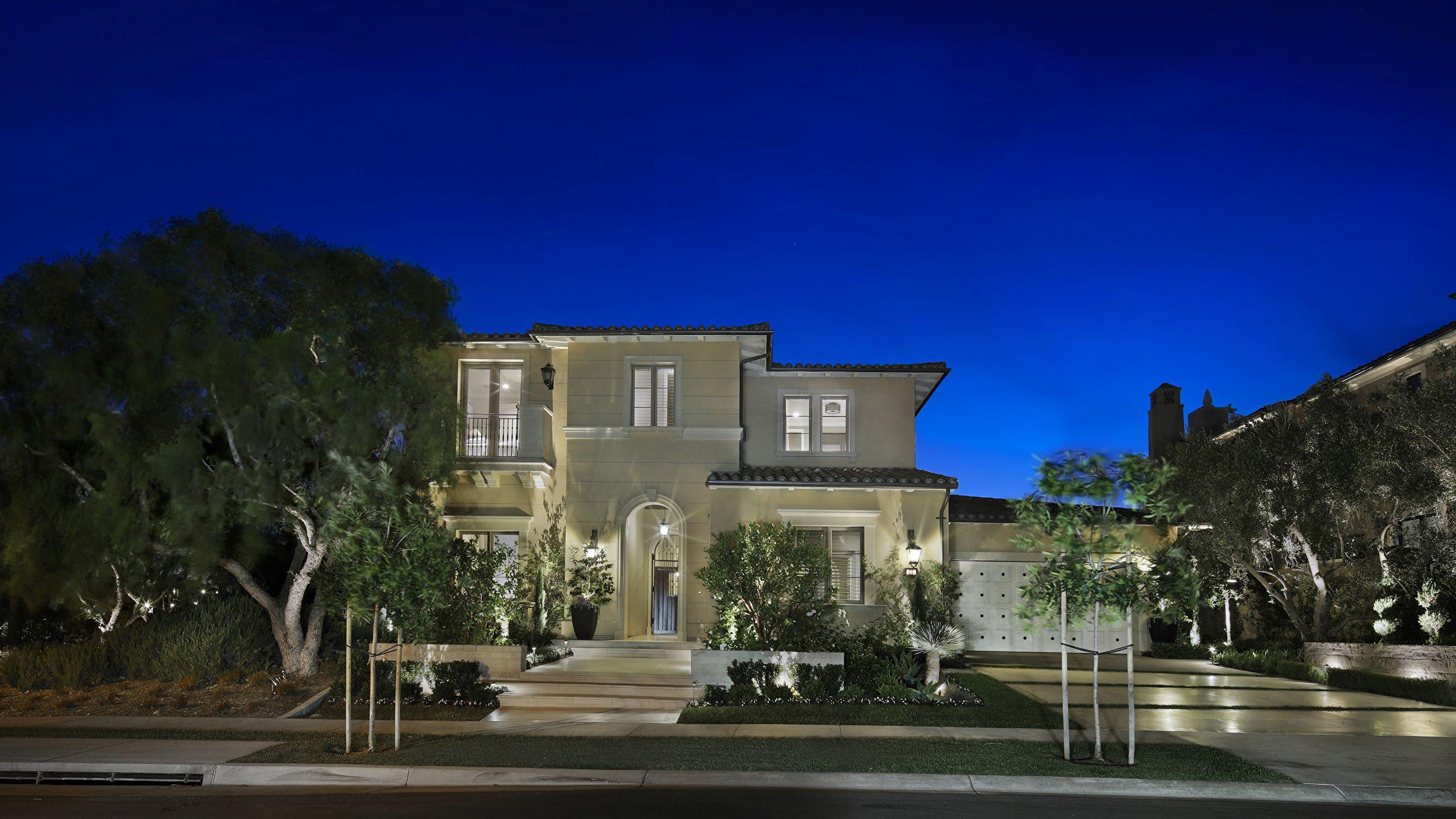 2560x1440 Wallpaper USA Newport Beach Mansion Evening Trees Cities 2560x1440
