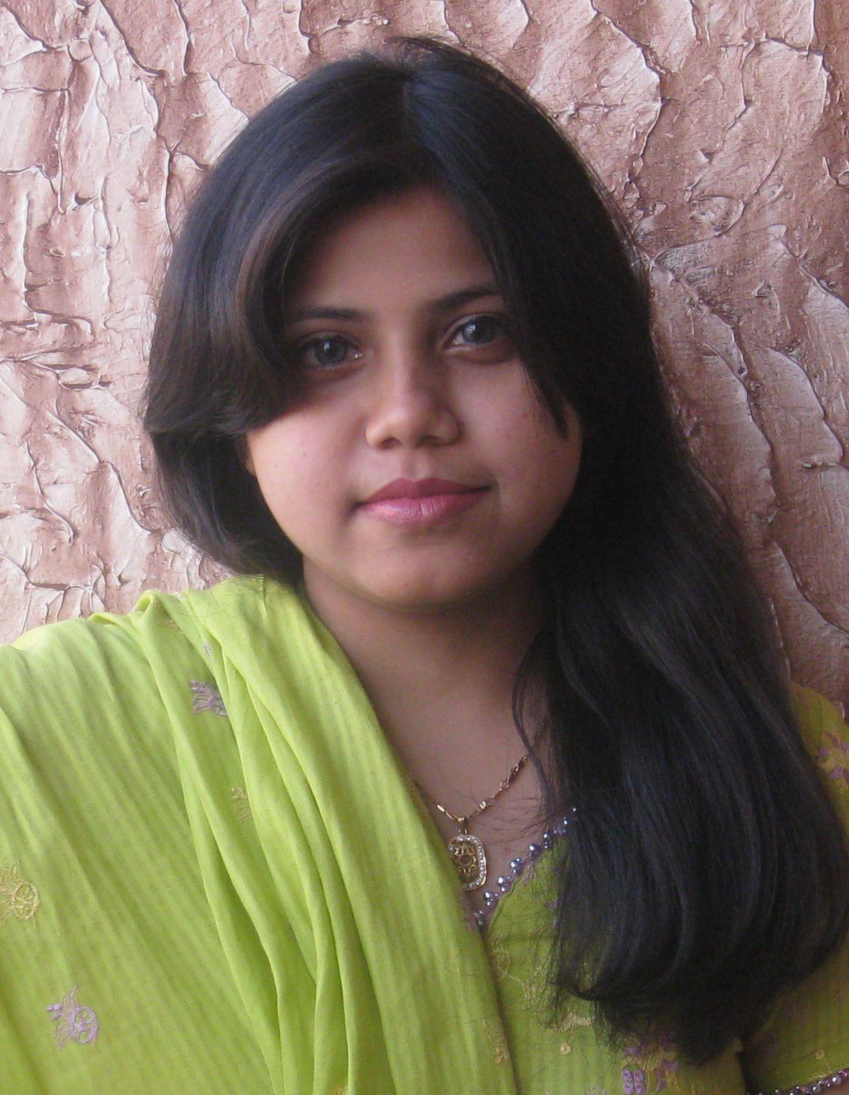 Pakistani Girls Wallpapers - Top Free Pakistani Girls Backgrounds -  WallpaperAccess