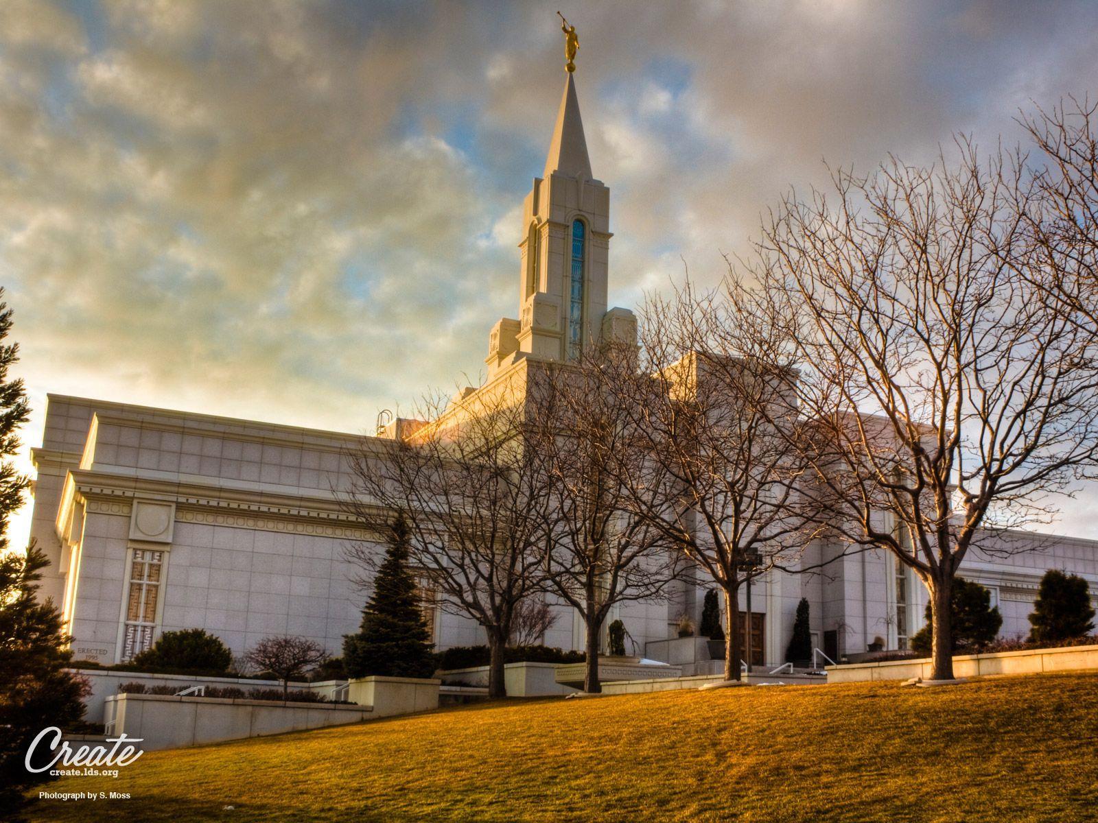 1600x1200 Bountiful, Utah LDS Temple Wallpaper found at create.lds.org. Temple picture, Desktop wallpaper, Lds temples