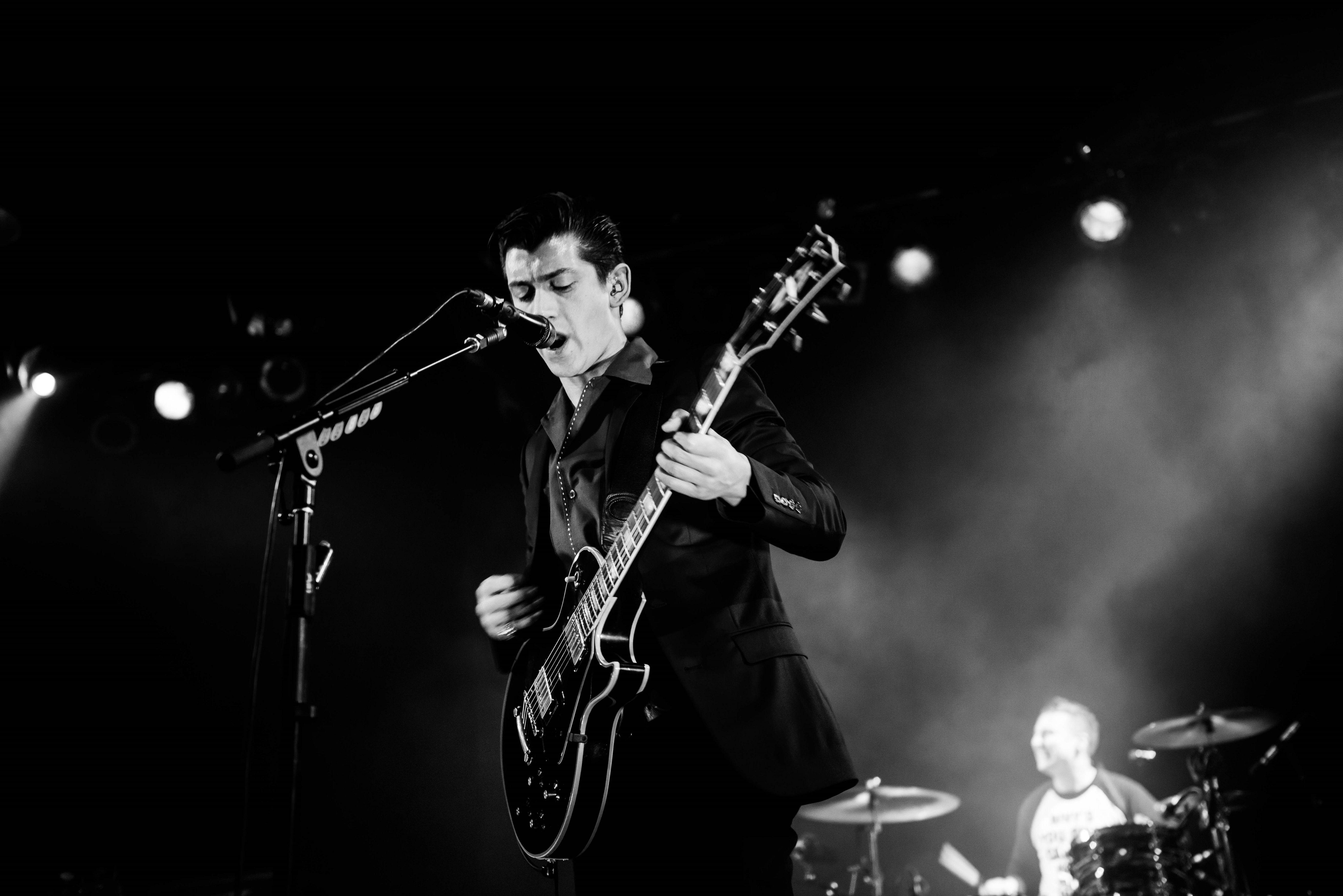 5500x3670 Arctic Monkeys Wallpaper Image Photo Picture Background