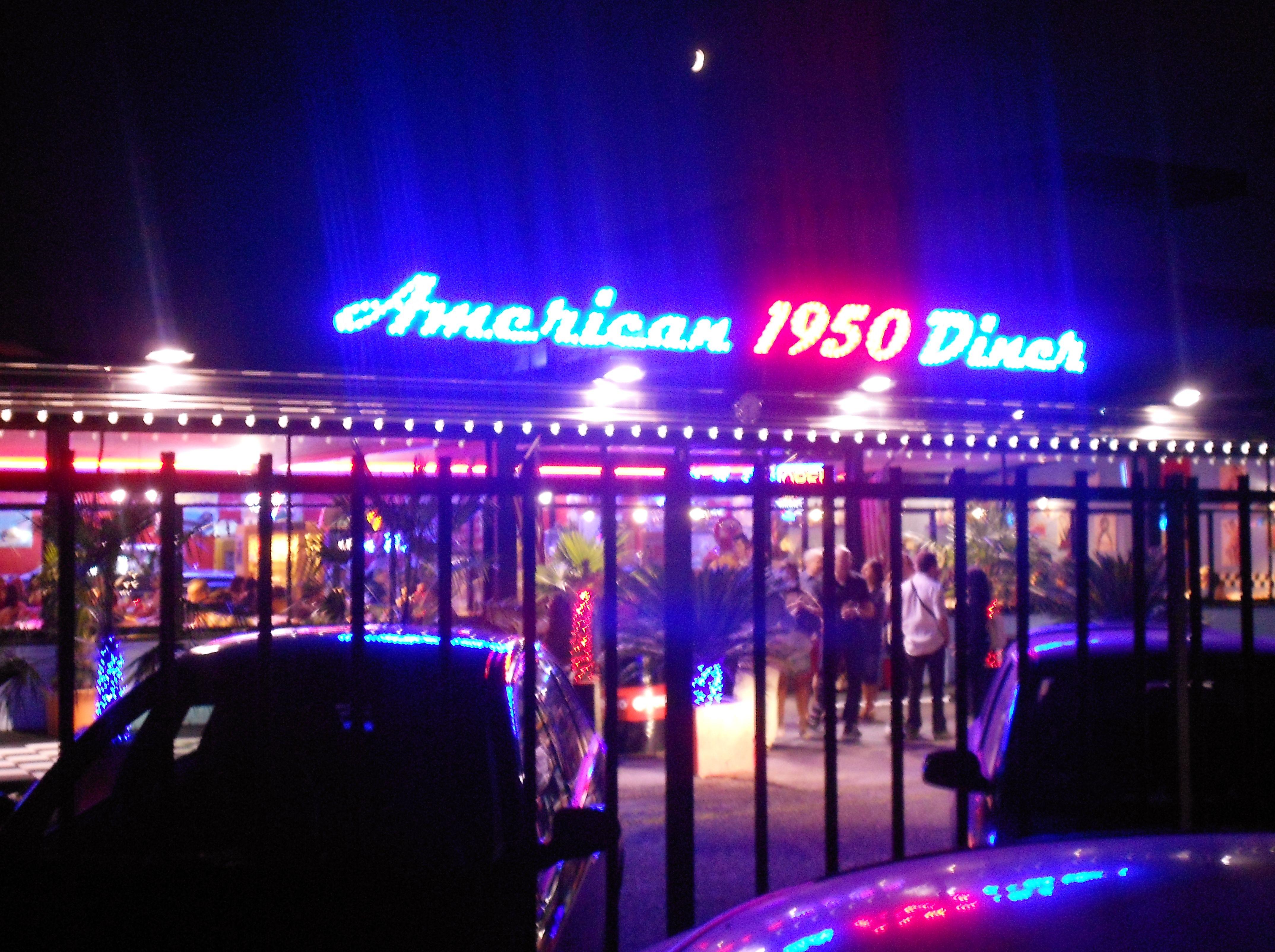 4296x3208 1950s Diner At Night HD Wallpaper