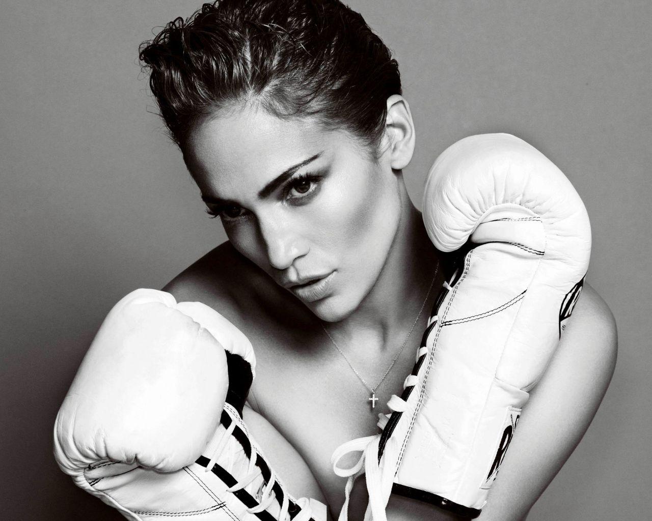 1280x1024 Girl in white boxing gloves Desktop wallpaper 1280x1024