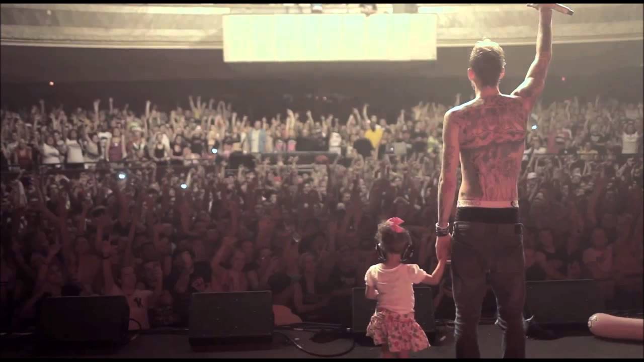 1280x720 MGK (Bass Boosted)