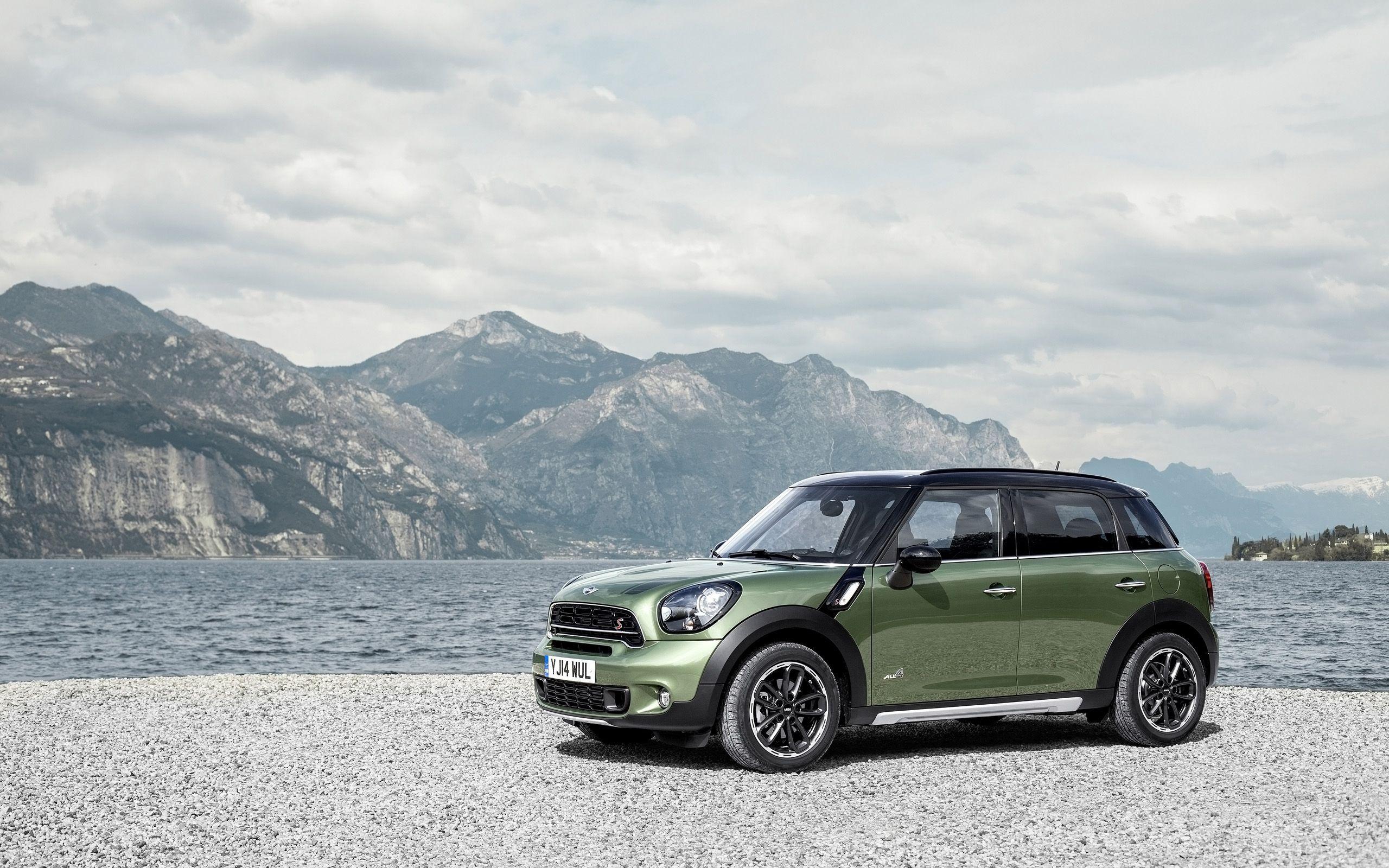 2560x1600 Mini Countryman 2 Wallpaper. HD Car Wallpaper