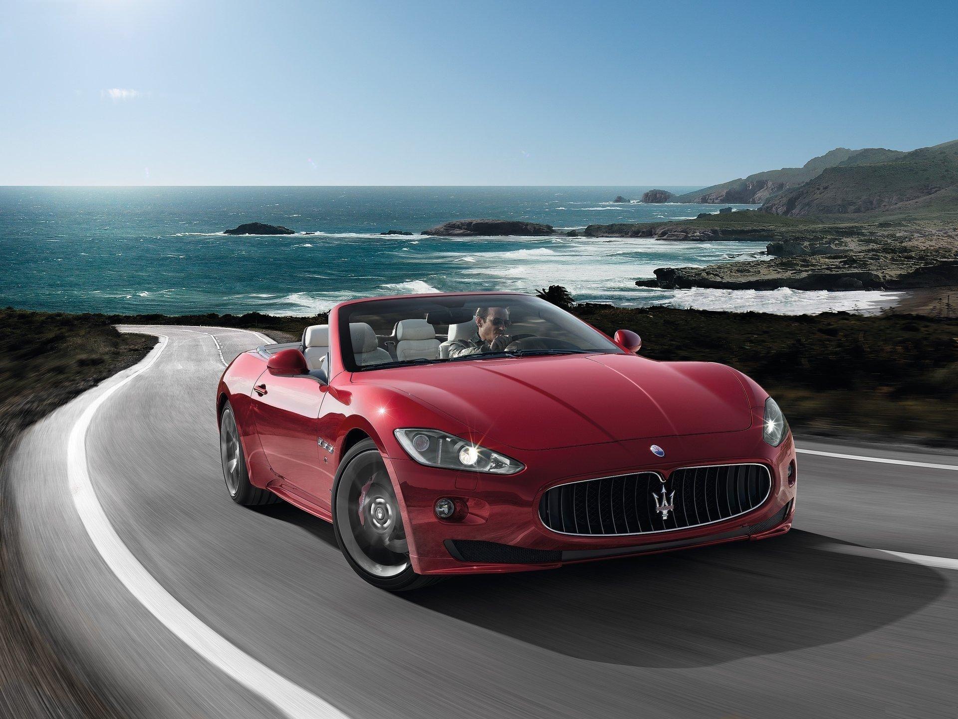 1920x1440 Maserati GranCabrio Sport Wallpaper