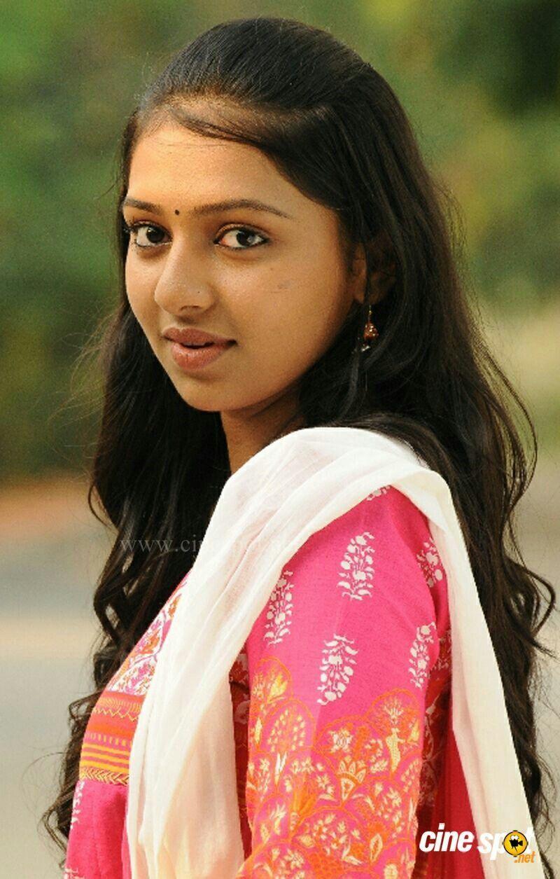 800x1255 HD wallpaper. Lakshmi menon, Desi beauty, Model photo