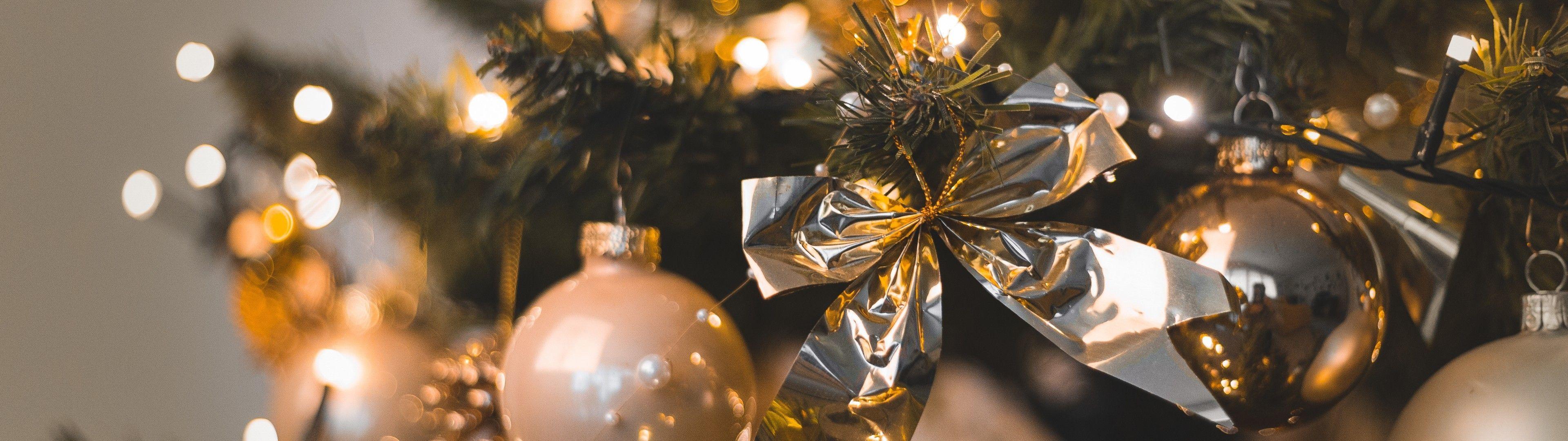 3840x1080 Download 3840x1080 Christmas Decorations, Tree, Light, Close Up, Bokeh Wallpaper