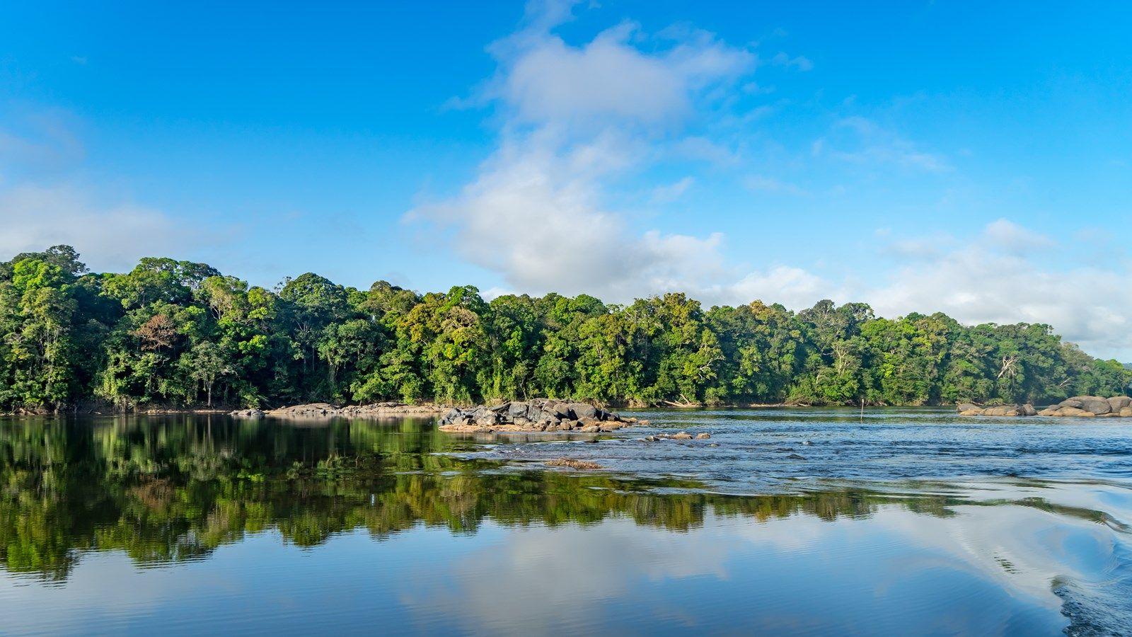 1600x900 Guyana & Suriname