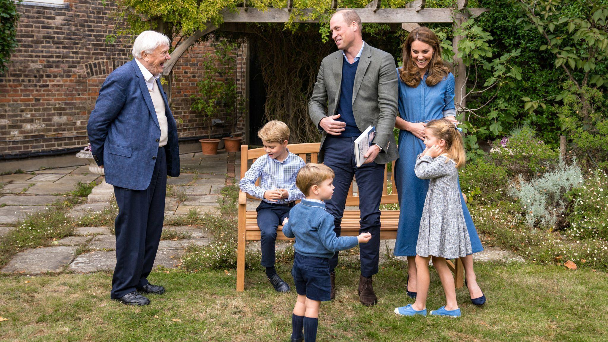 2048x1152 Prince George Thrilled With Dinosaur Era Gift From Sir David Attenborough