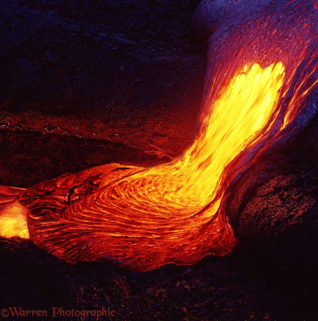 1093x1104 Volcanoes