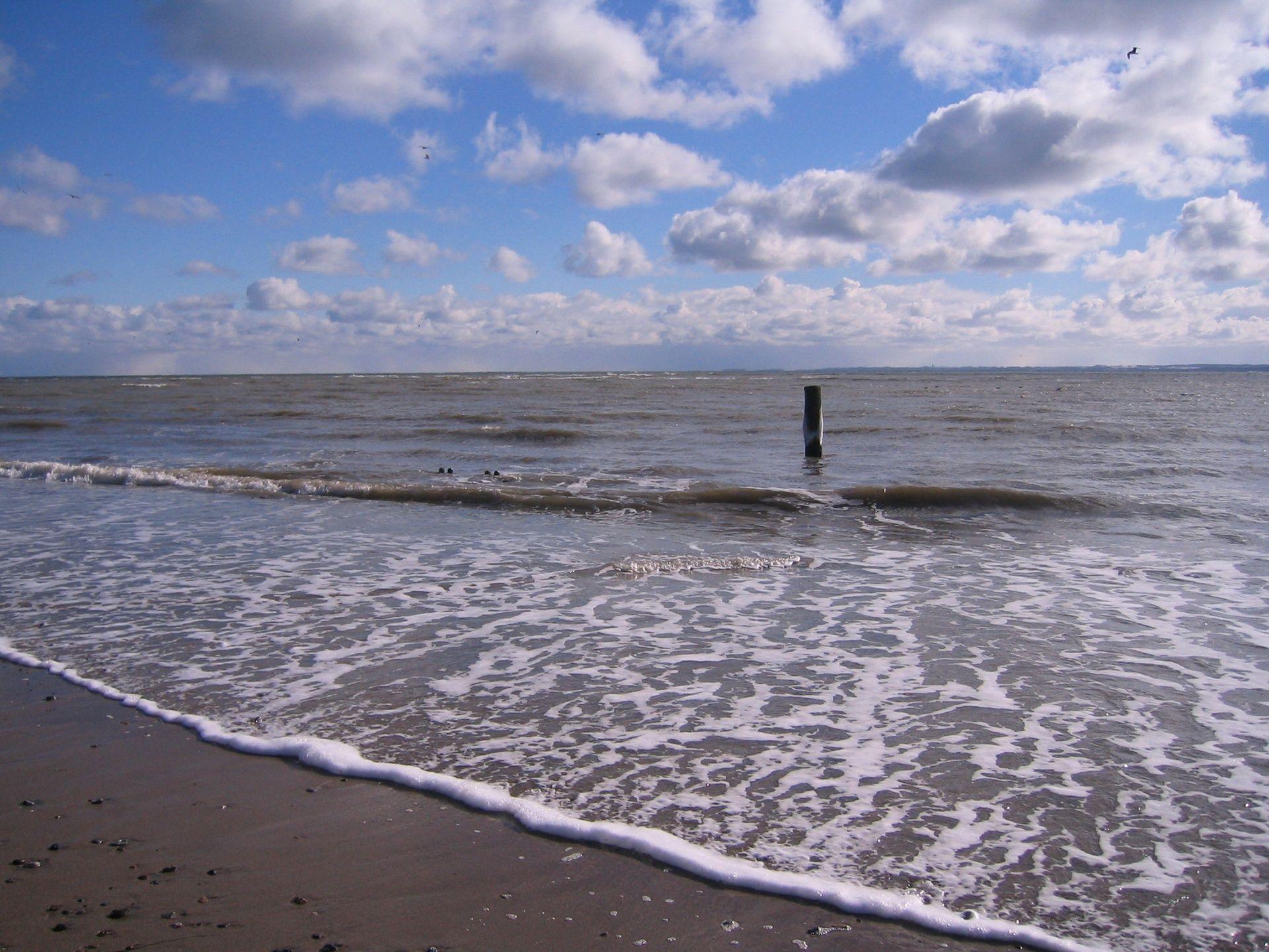 1920x1440 German shore wallpaper. German shore