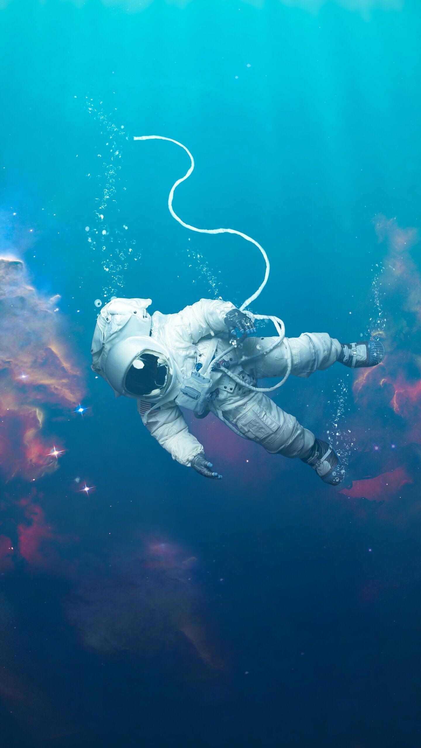 1440x2560 Sinking Astronaut Mobile Wallpaper