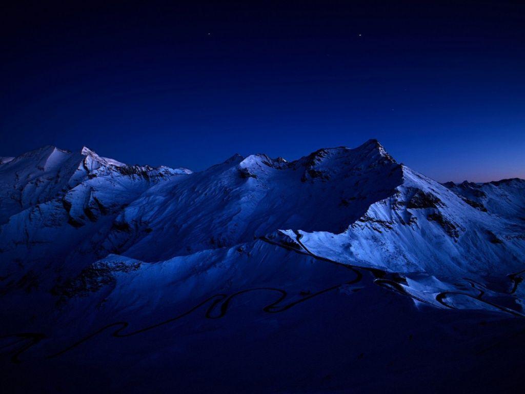 1024x768 Snowy Peaks Dark Blue Night desktop PC and Mac wallpaper
