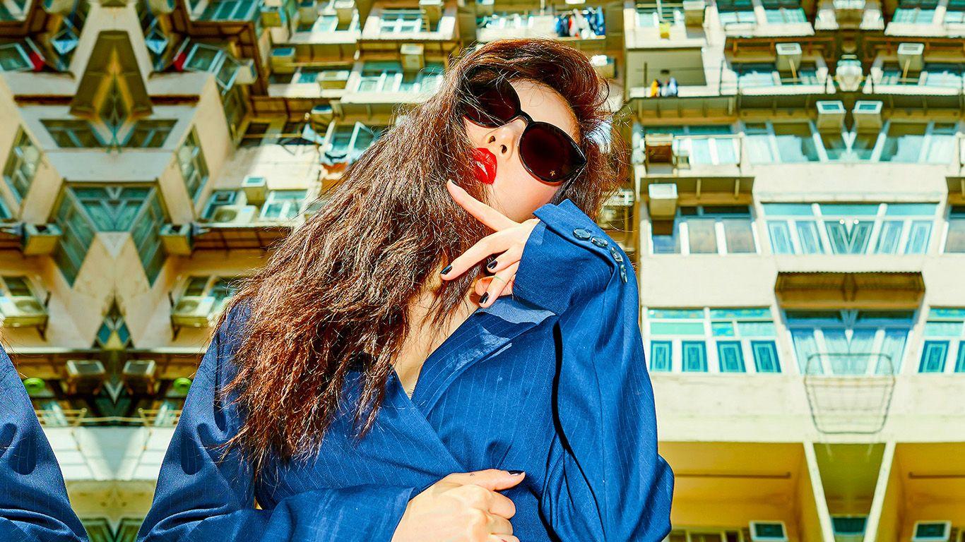 1366x768 Girl Kpop Hyuna Hongkong Building Architecture Wallpaper
