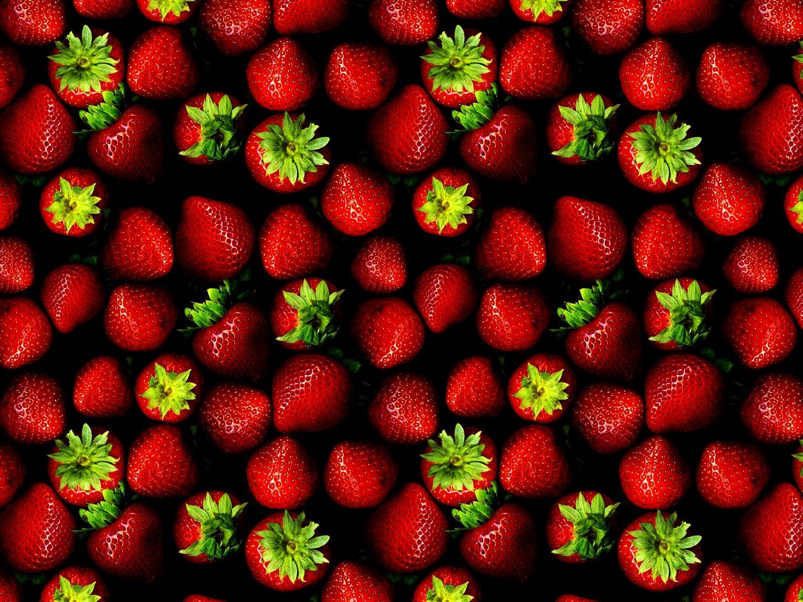 1600x1200 New Strawberry Wallpaper Combination