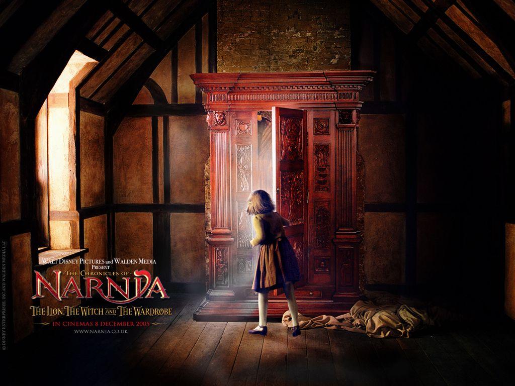 1024x768 The Wardrobe from The Chronicles of Narnia Movie Desktop Wallpaper
